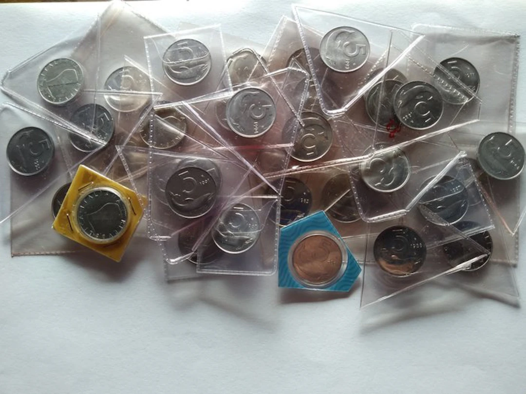 Italy, Republic 5 Lire 1968-2001 (No reserve price)