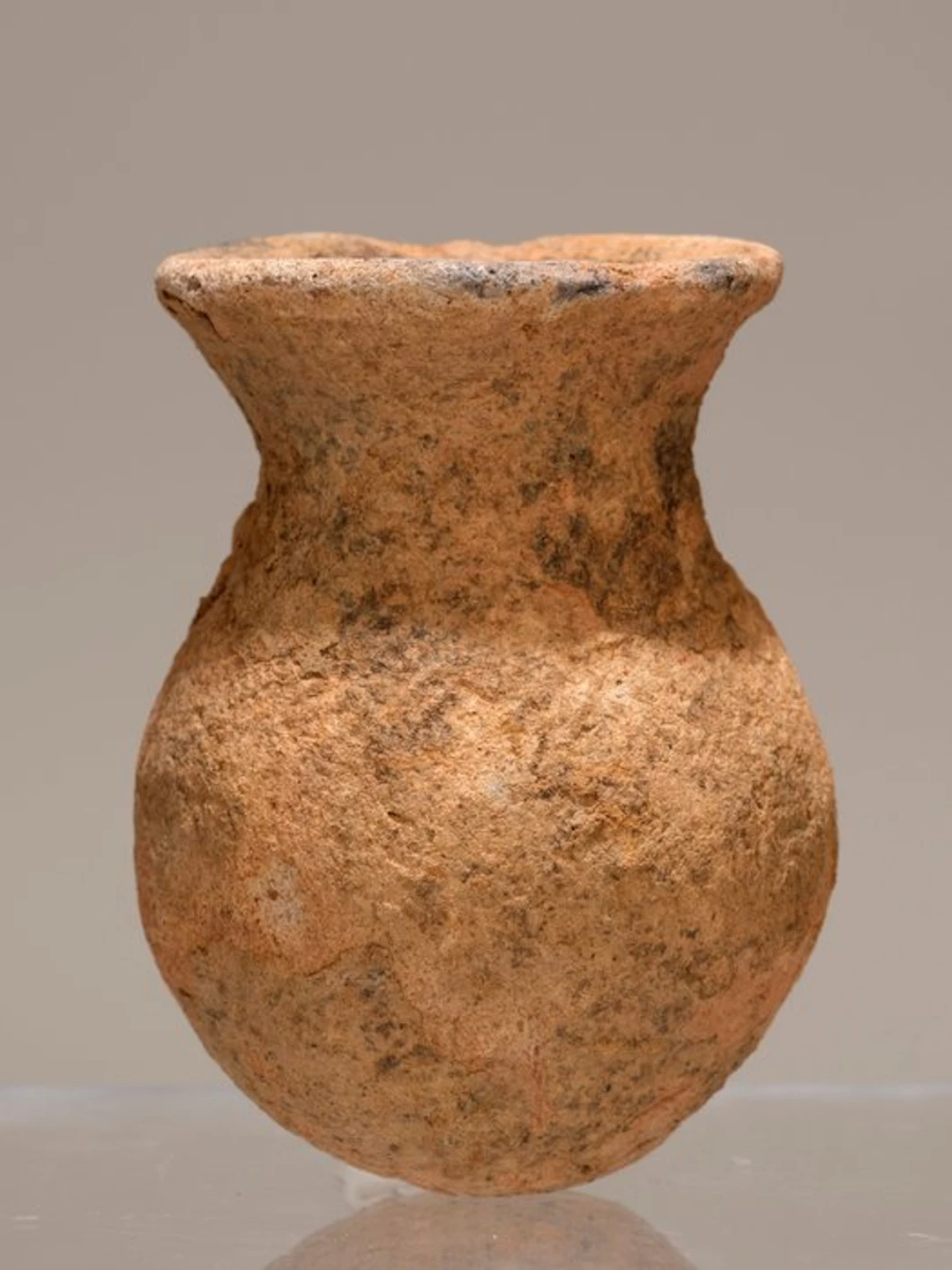 Small archaeological terracotta vessel – Bura culture /...