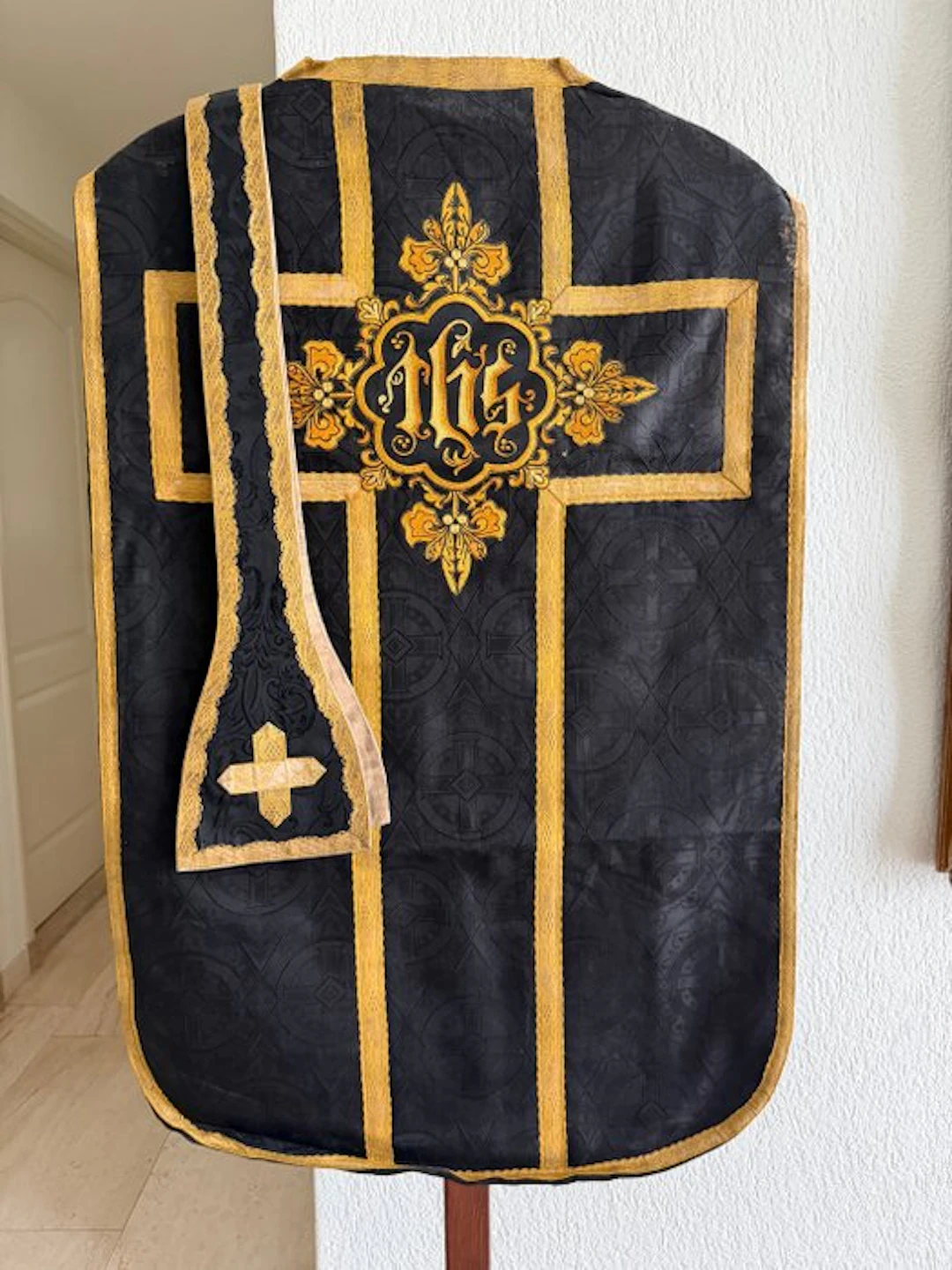 Religious objects (2) - Silk