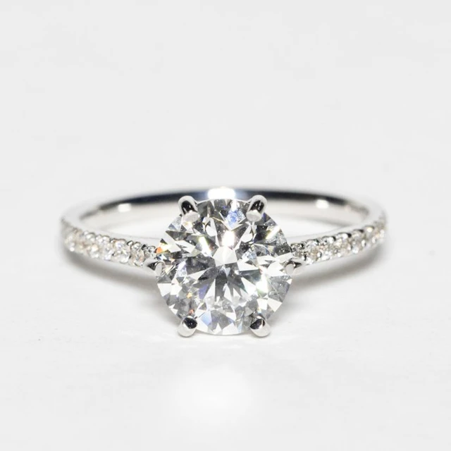 Engagement ring - 18 kt