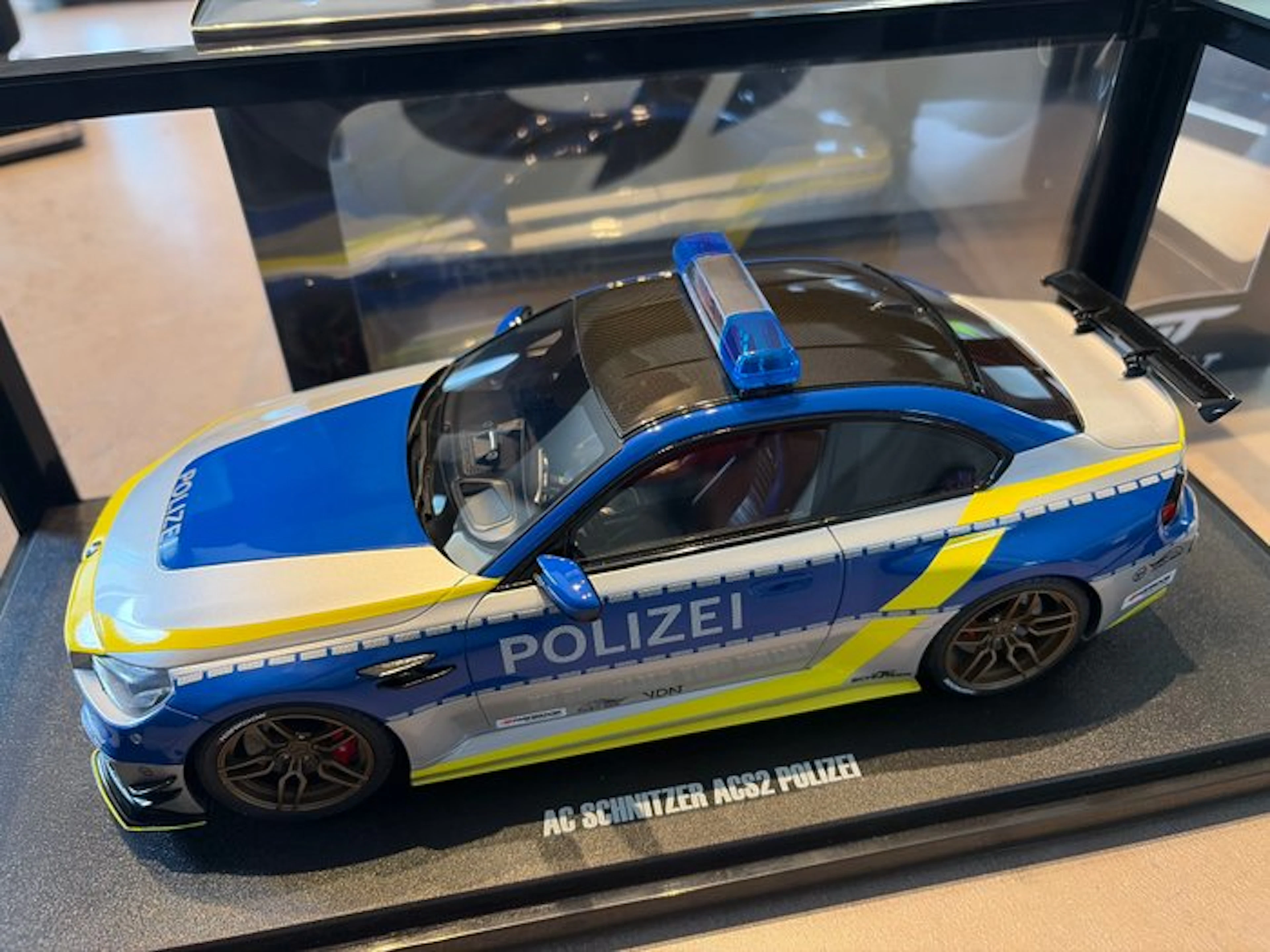 GT Spirit 1:18 - Model car - BMW AC Schnitzer Polizei