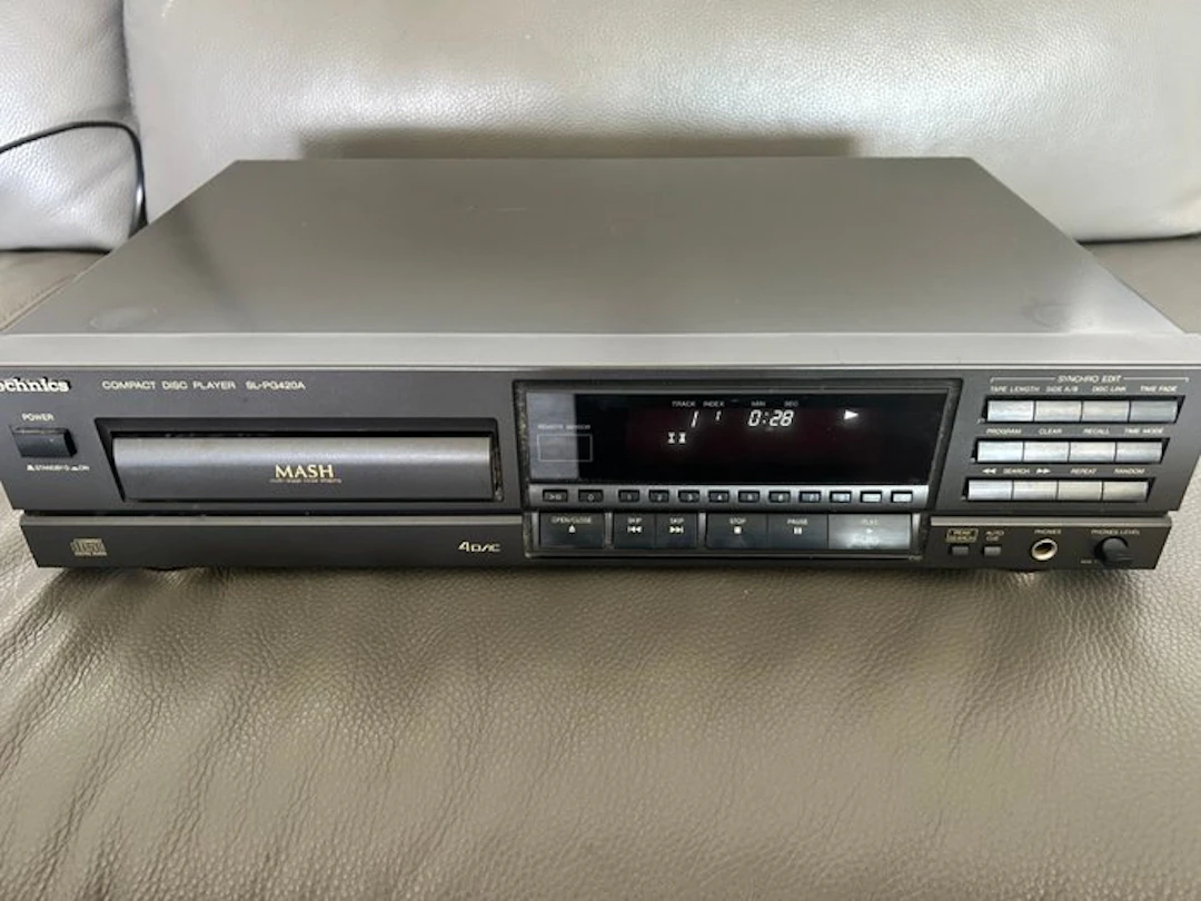 Technics - SL-PG420A 'MASH 1-bit D/A converter' CD player
