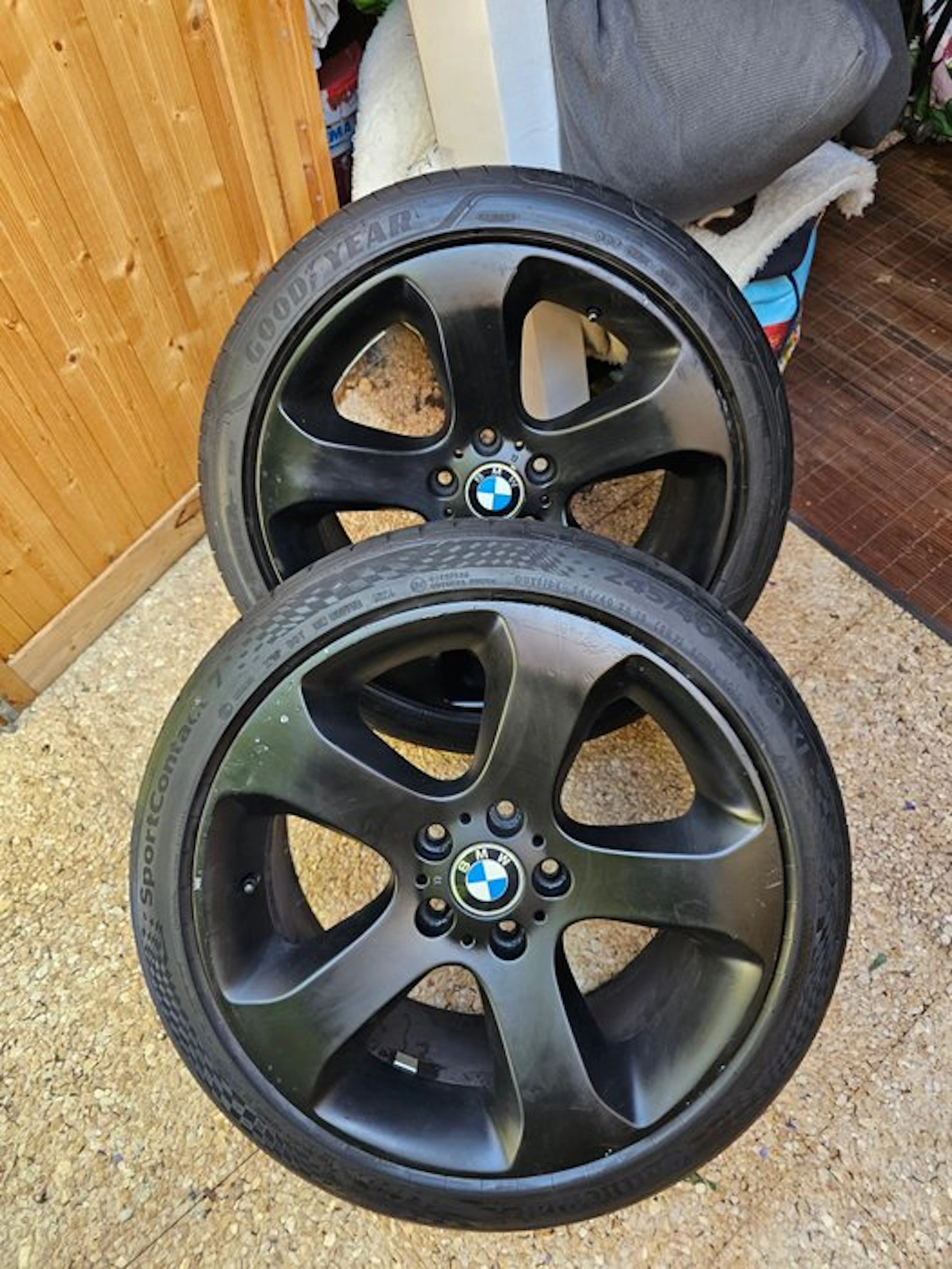 Tyre complete on wheel (4) - BMW
