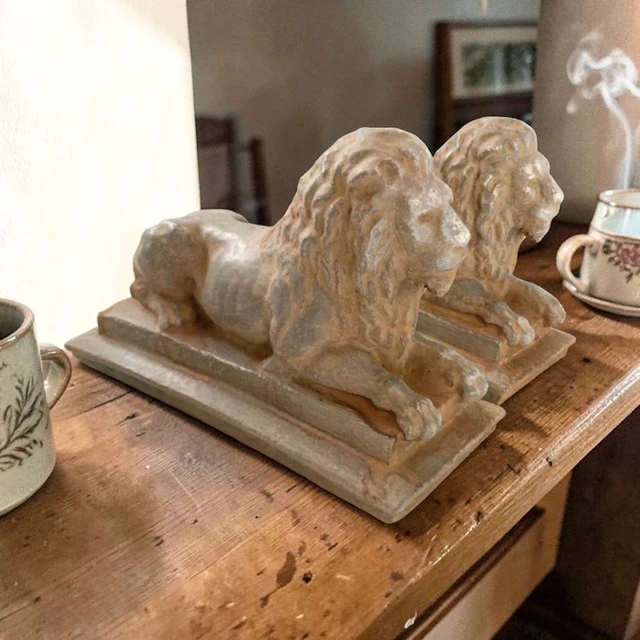 Sculpture, Leoni coppia - 21 cm - Stone