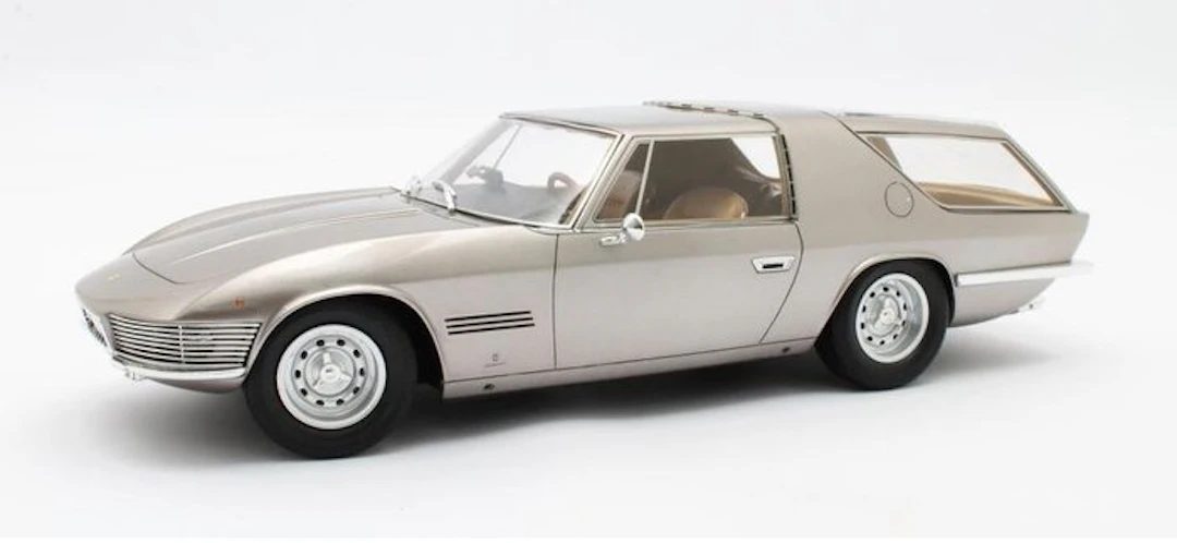 Matrix 1:18 - Model car - Ferrari 330GT Shooting Brake Vignale 1968