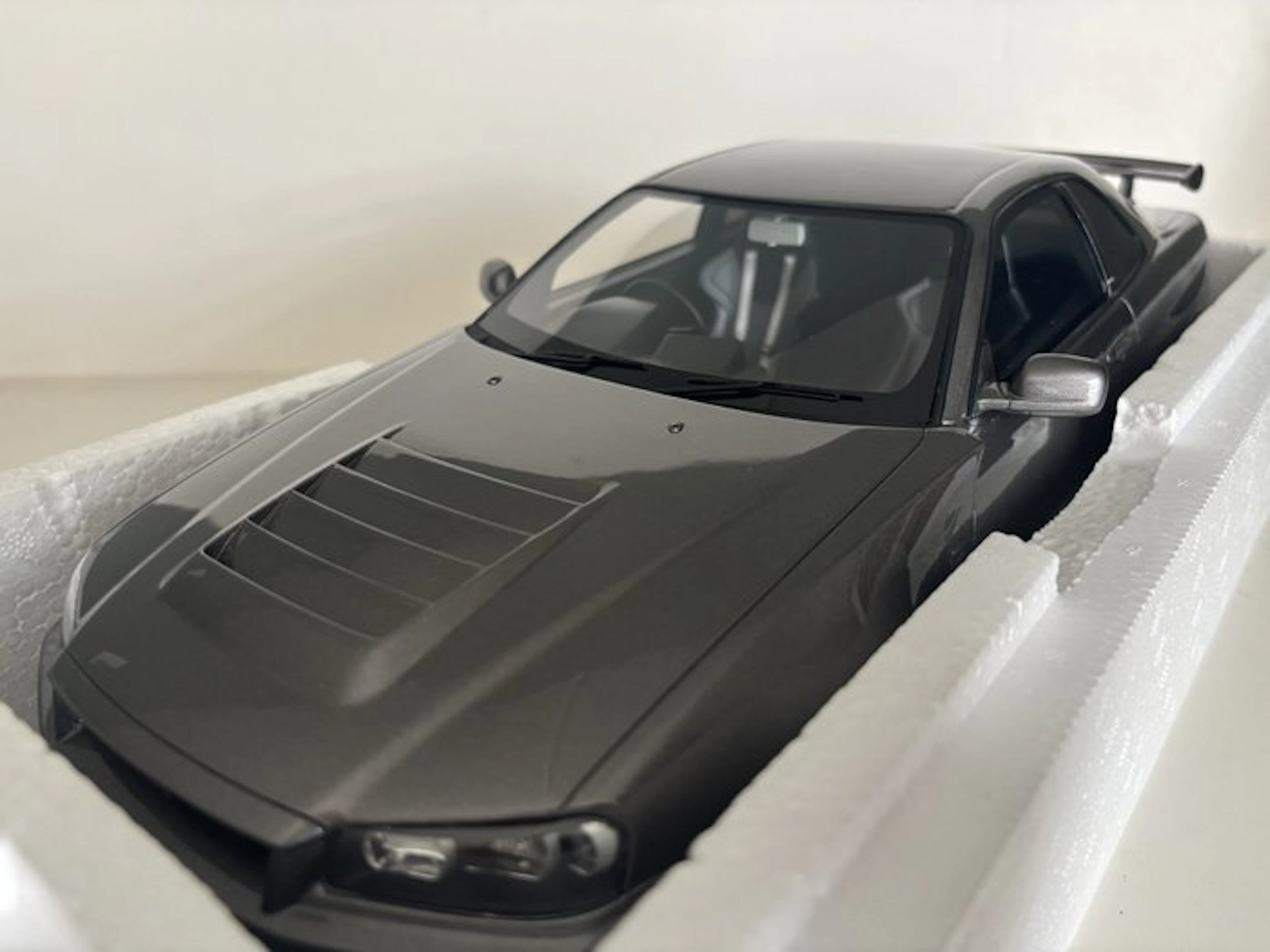 Otto Mobile 1:12 - Model car - Nissan Skyline GTR 2005 - NISMO BNR34