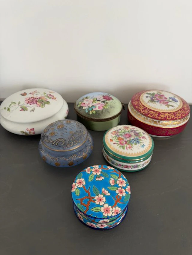 Box (6) - Porcelain, Earthenware, Glass - Set of boxes