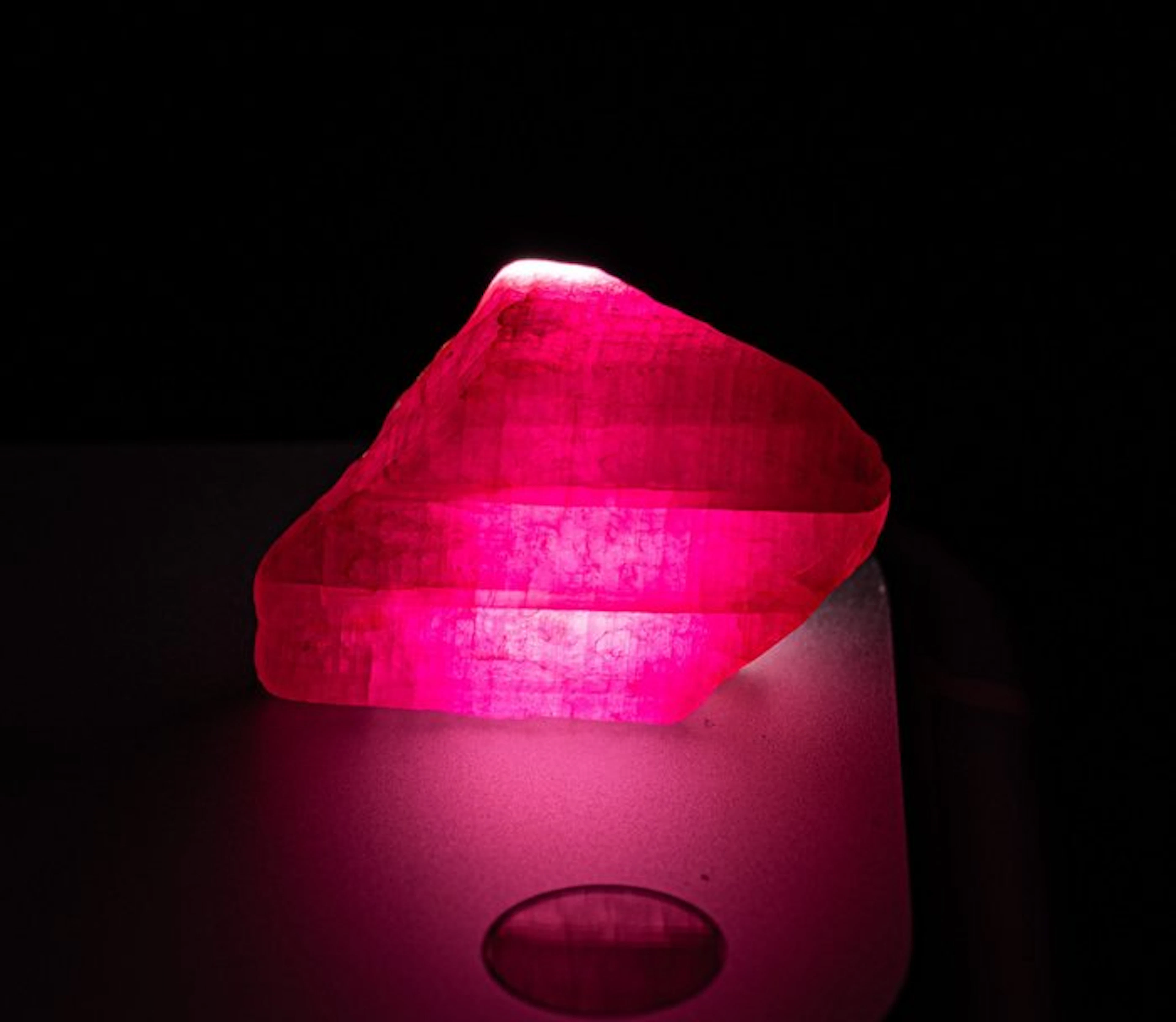 21.73 carats!! Pigeon-blood rubies - top quality GÉANT...