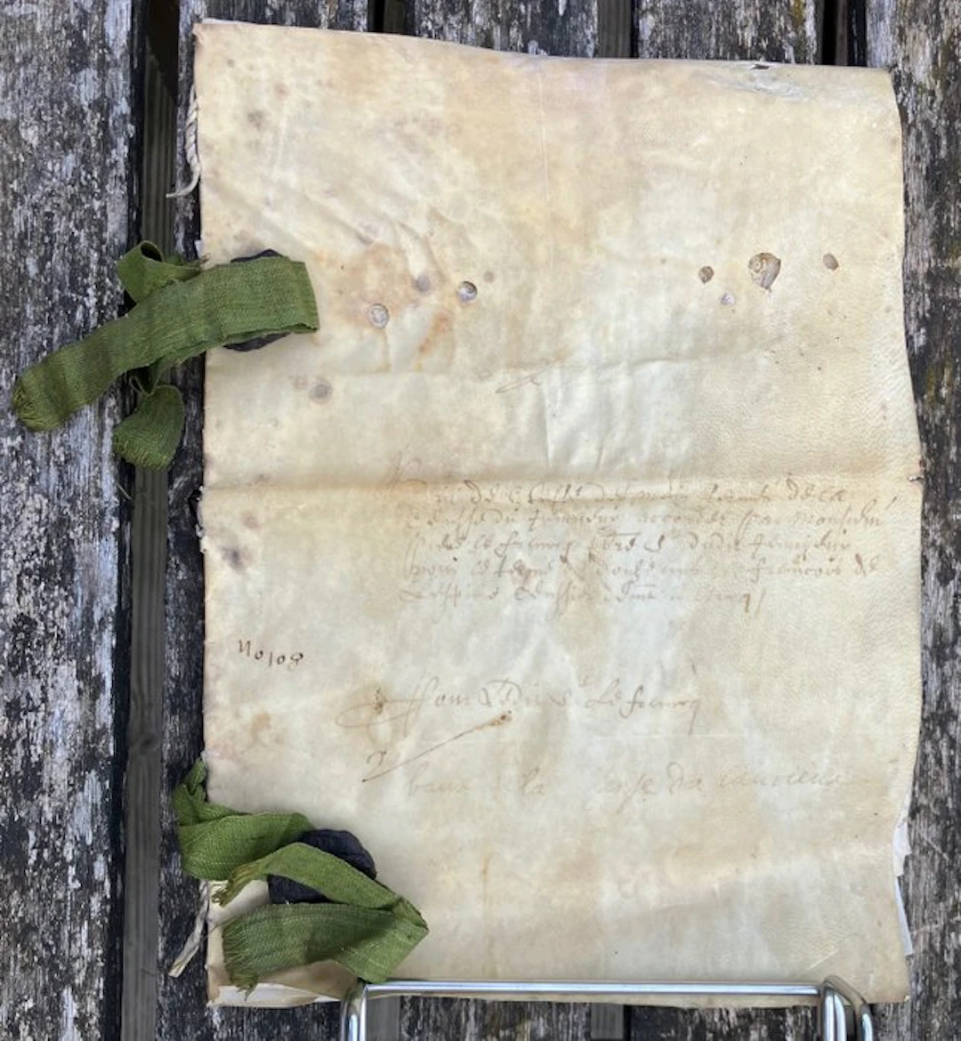 - Notarial manuscript by Olivier Aubert (Mons) on parchment