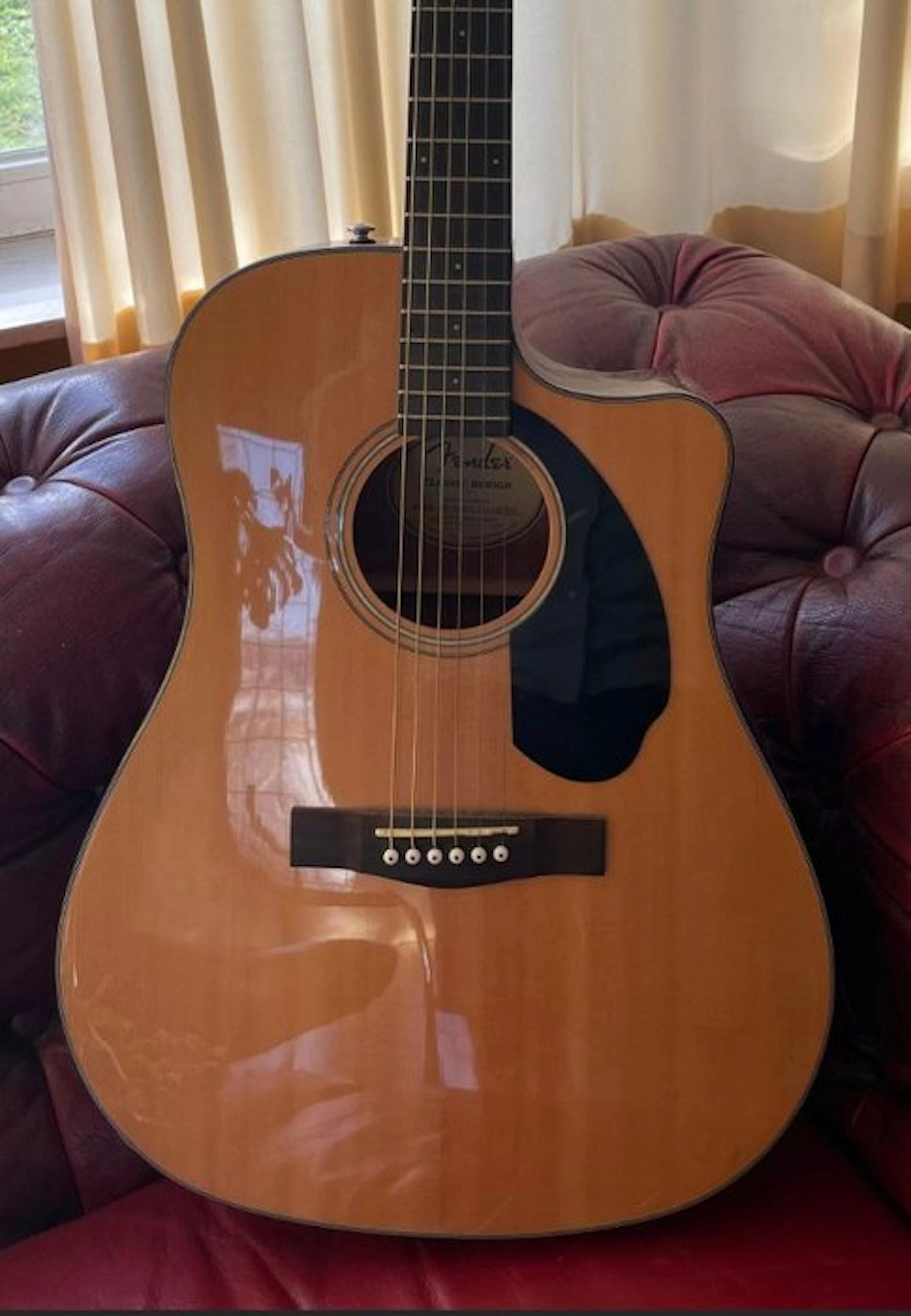 Fender - CD-60SCE Dreadnought - - Semi-acoustic guitar...
