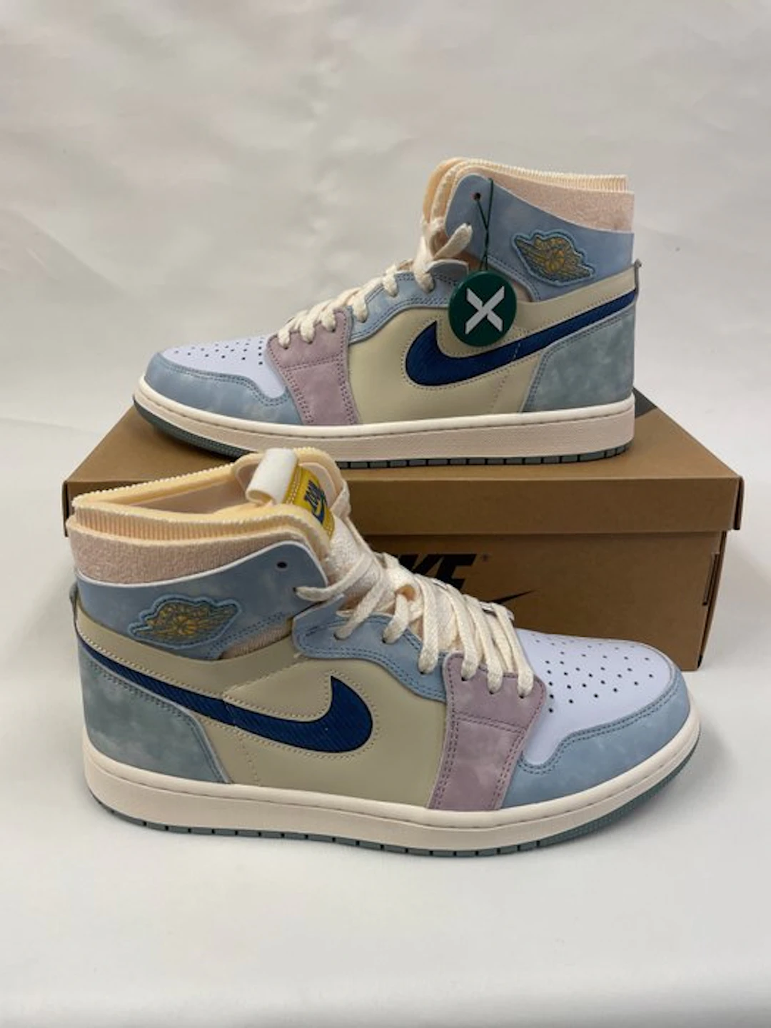 Nike - Air Jordan 1 High