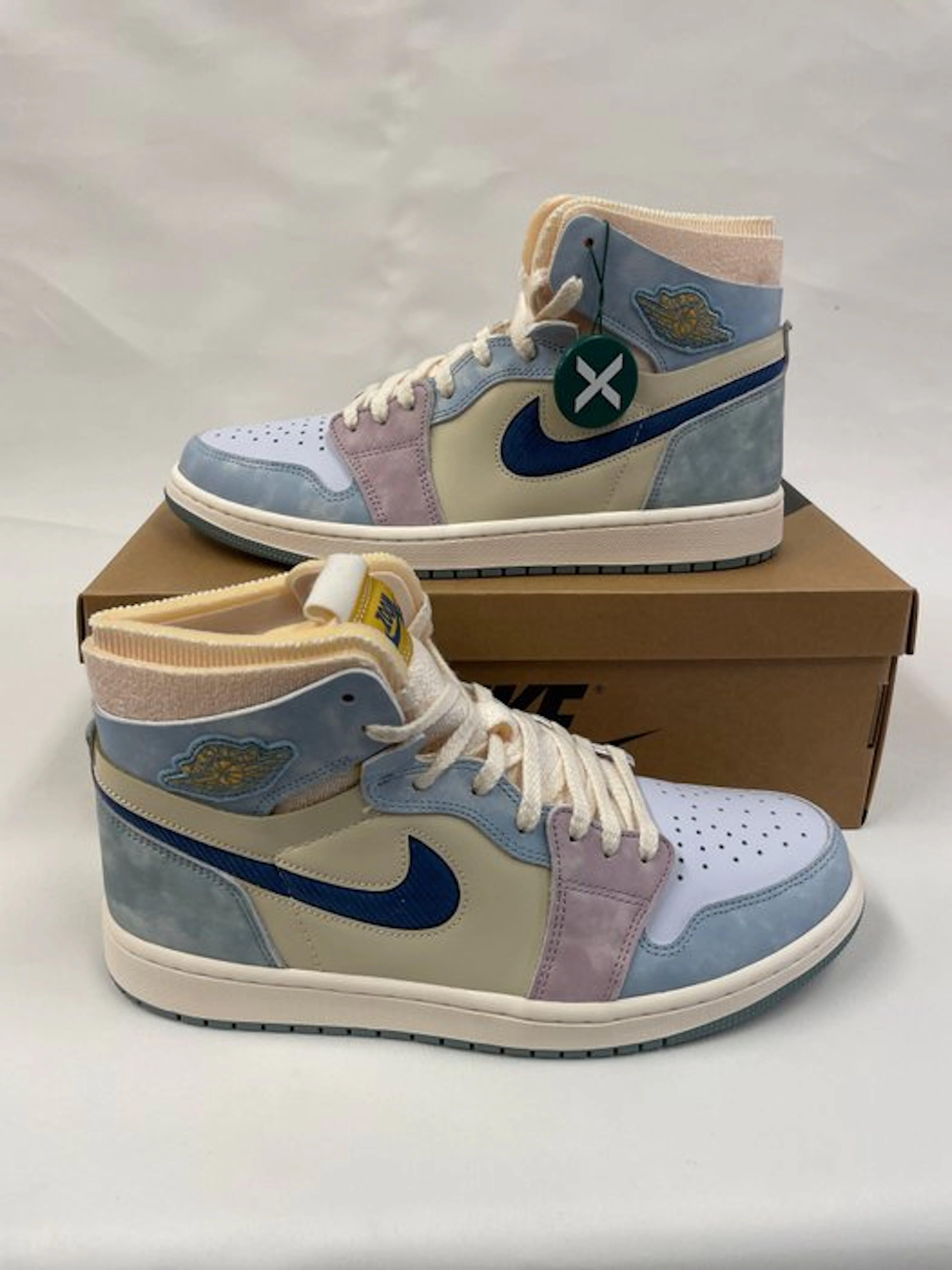 Nike - Air Jordan 1 High