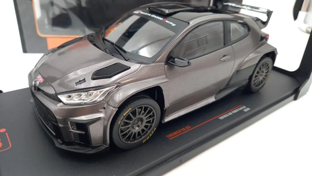 IXO 1:18 - Model car - Toyota GR Yaris Rally2 2024 - (Code L18)