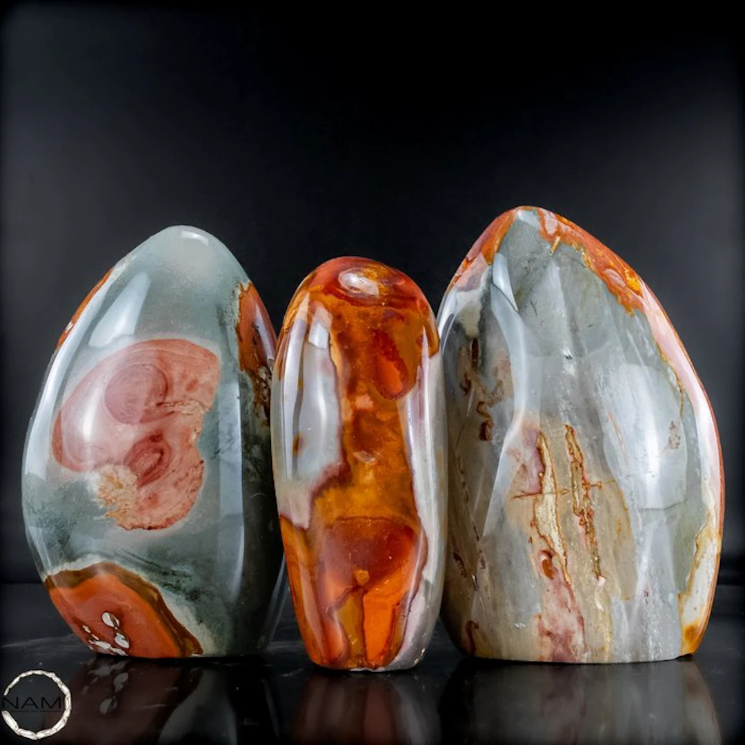 Natural polychrome jasper freeforms – harmonious 3-piece set- 2063.17 g - (3)