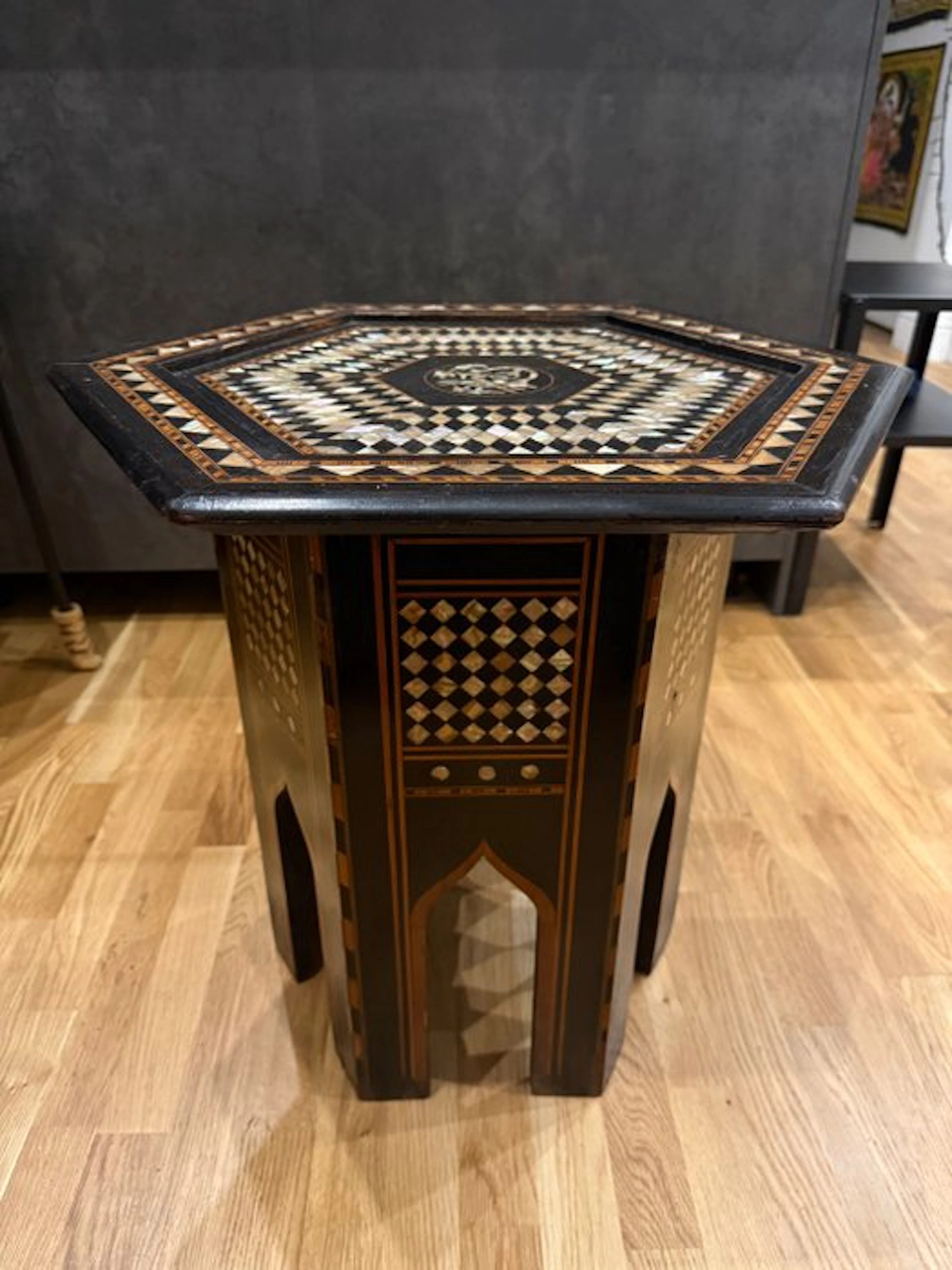 Coffee table - Wood