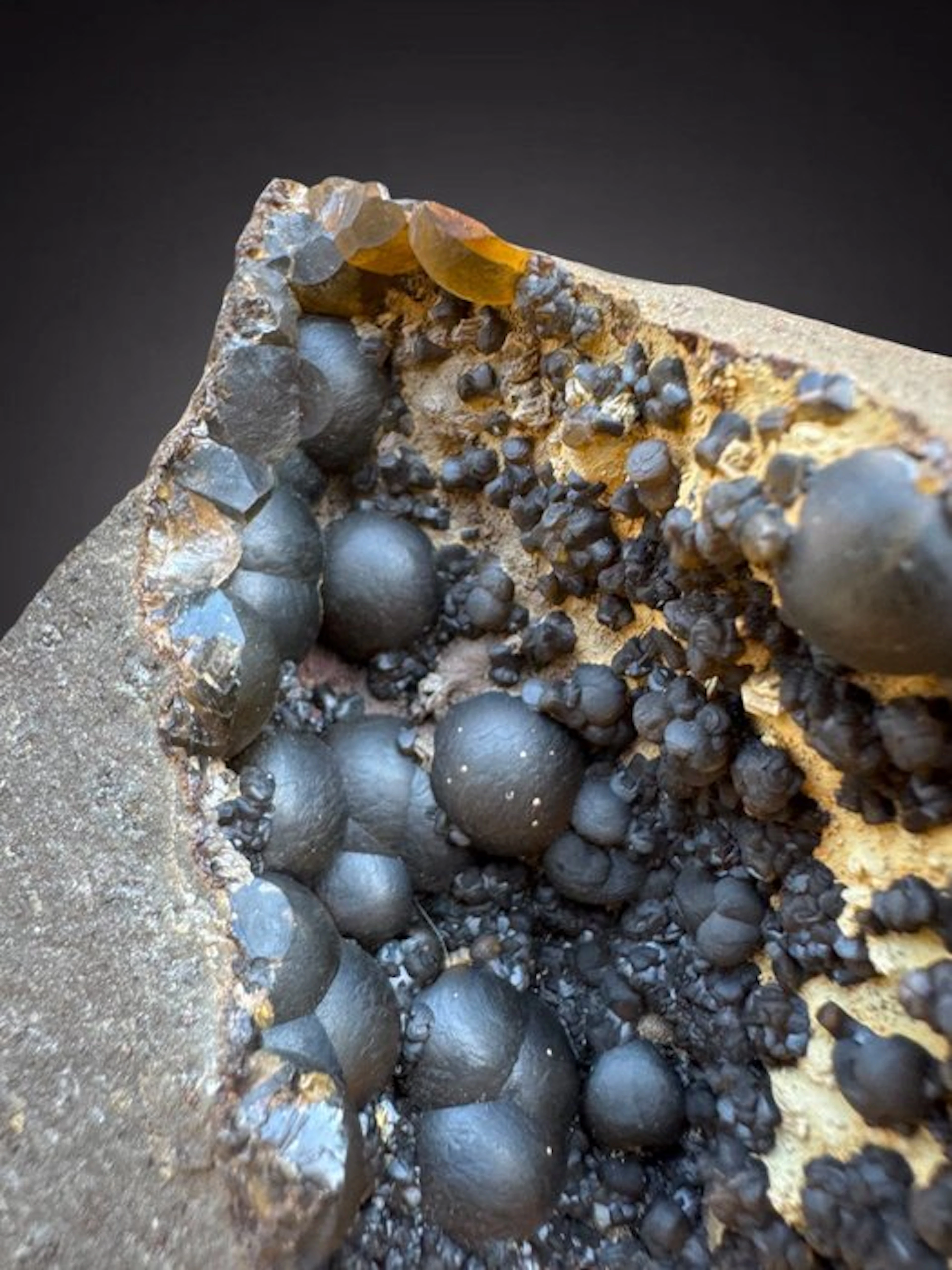 Details of Siderite crystals