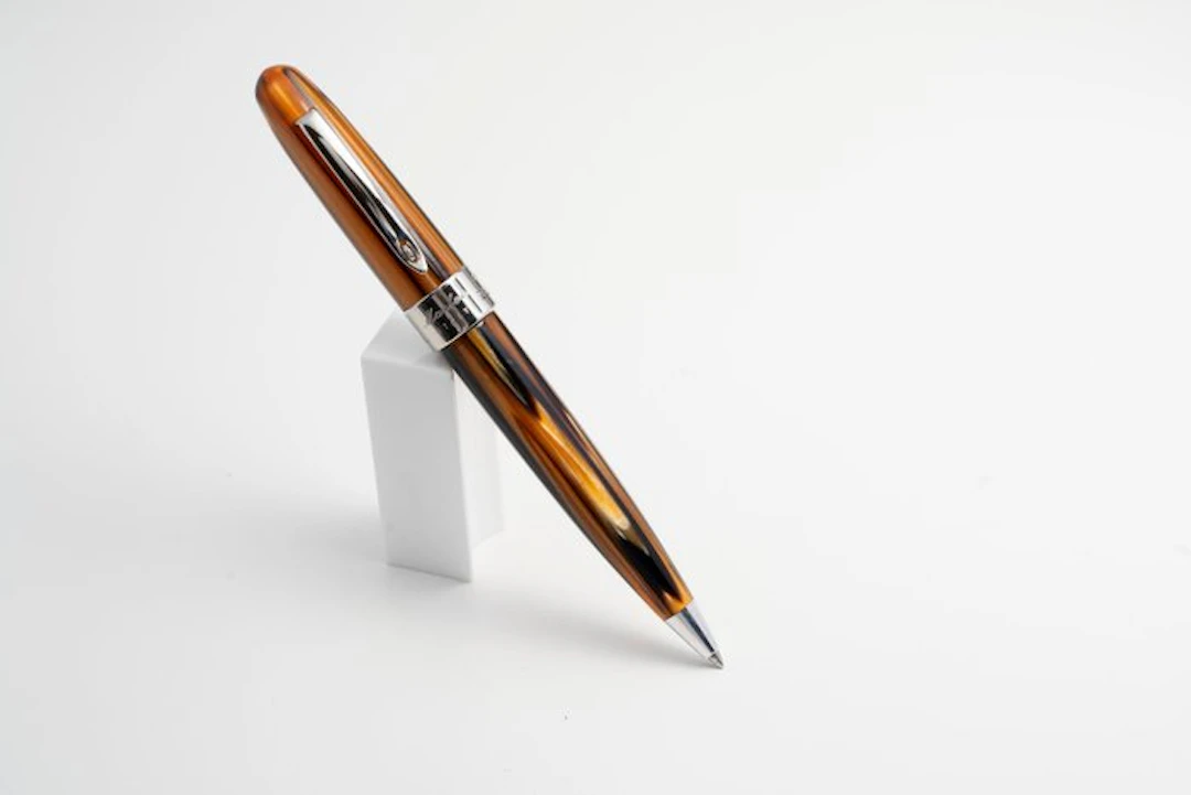 Marlen - Sydney - Edizione Speciale in Resina Gialla Striata - Ballpoint pen