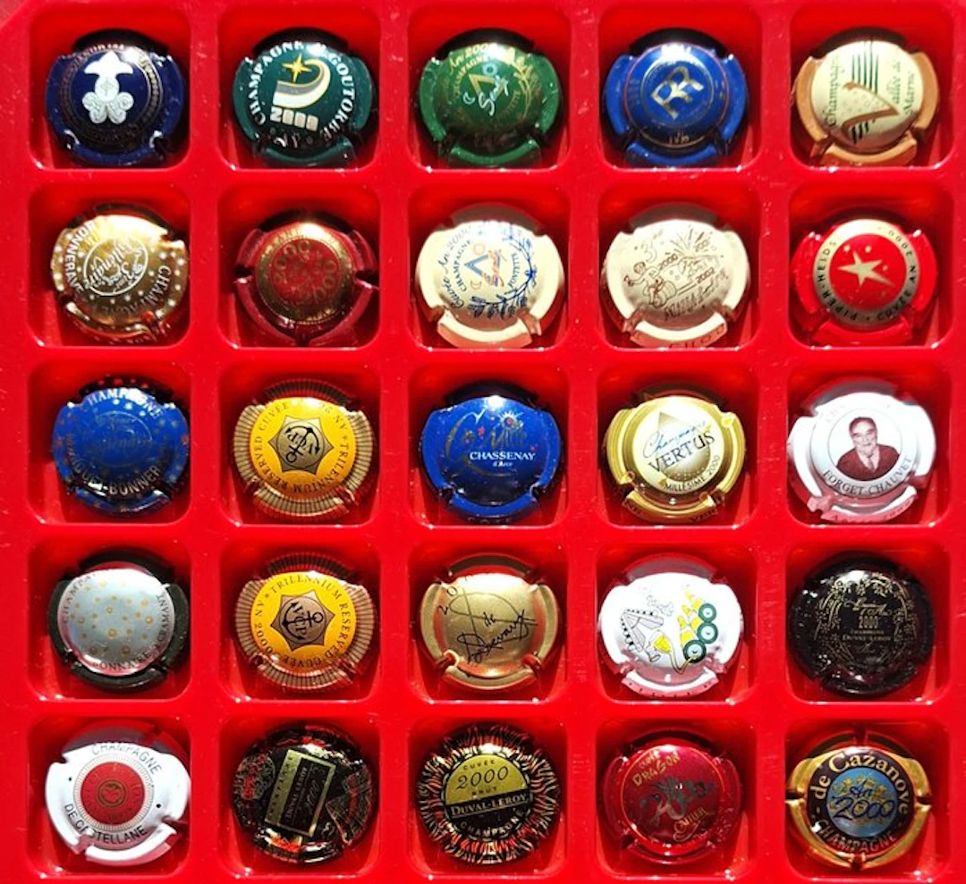 Champagne capsule collection - ann 2000 high values, total 386.5