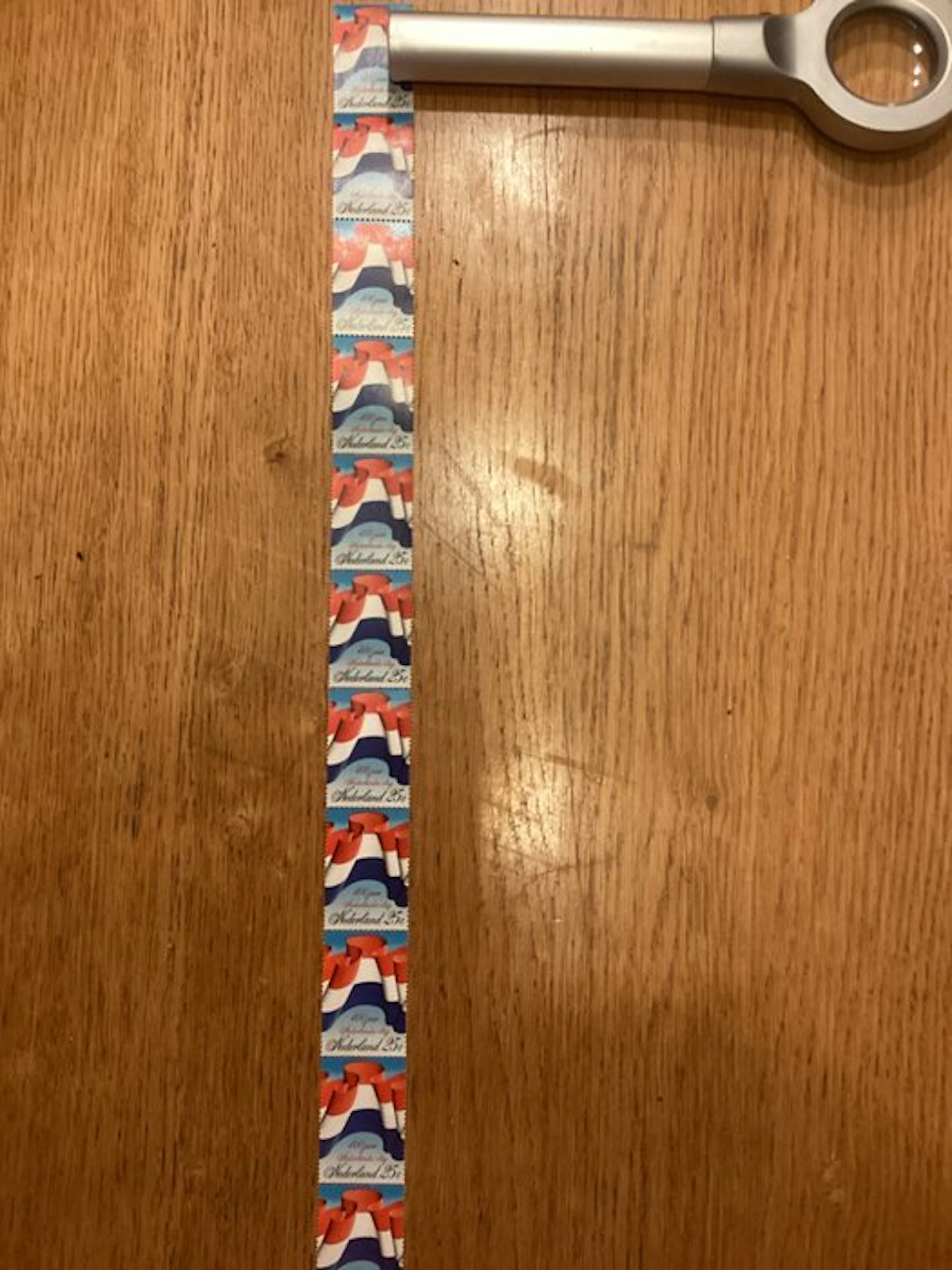 Netherlands - Stamp machine roll 1011 R in strips of 25 stamps