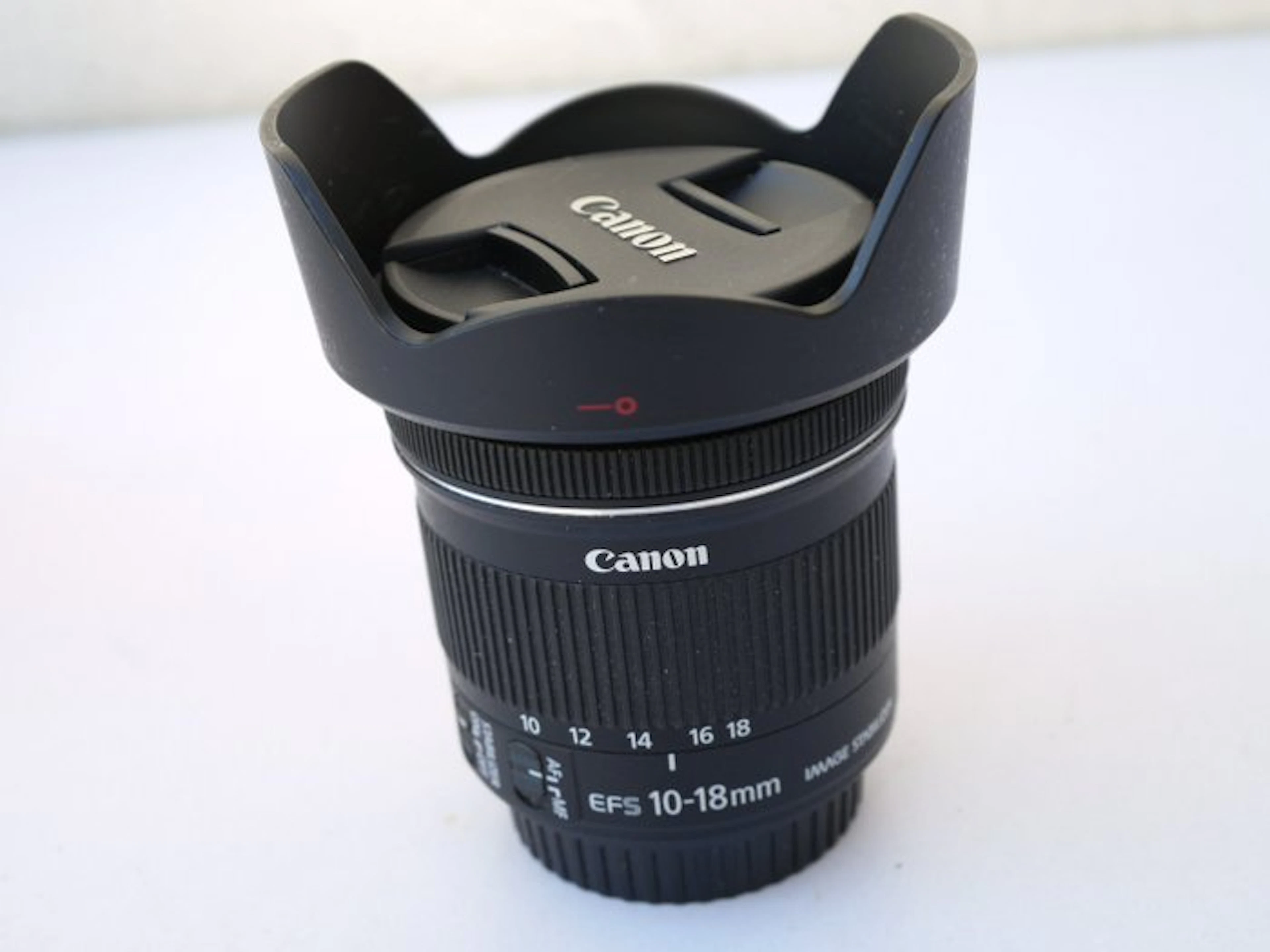 Canon EFS 10-18mm 4.5-5.6 IS STM Ultraweitwinkel mit Box...