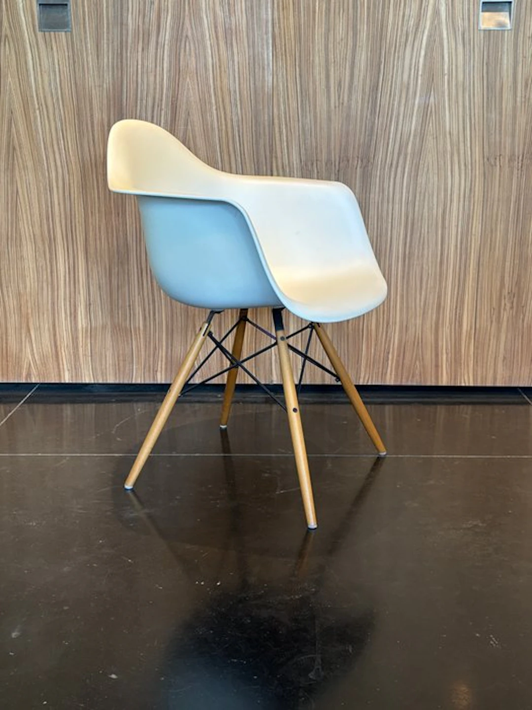 Vitra - Charles & Ray Eames - Chair - DAW - Steel, Polypropylene