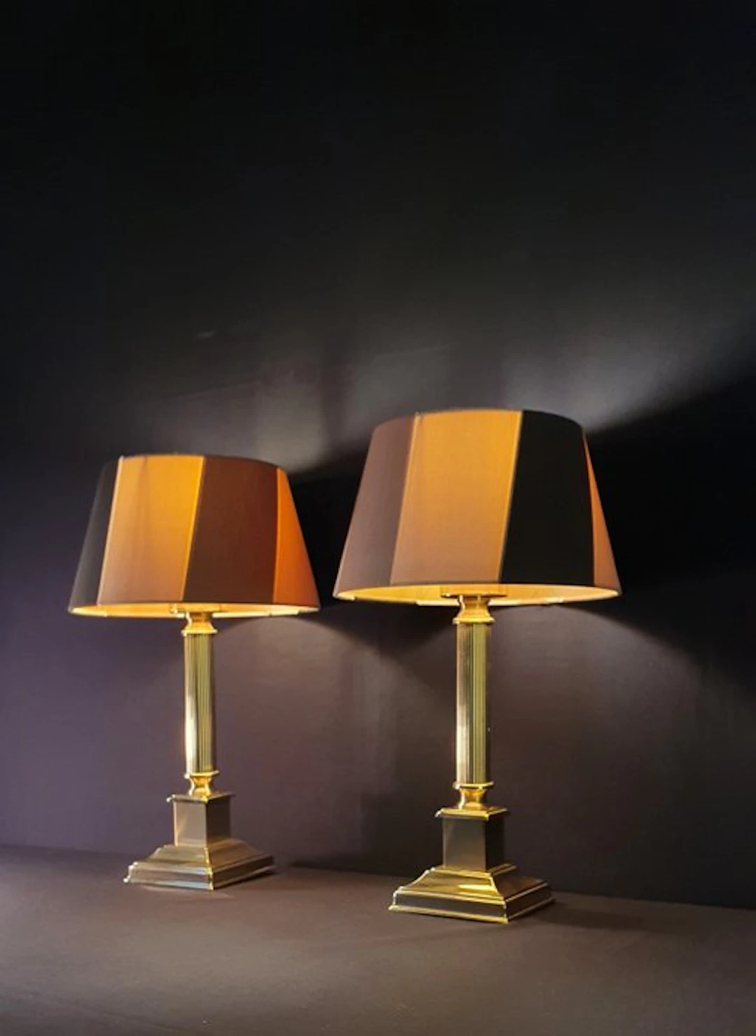 Herda - Twee vintage lampen - Table lamp - Brass