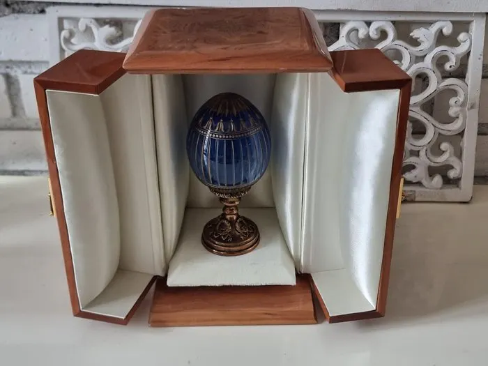 Fabergé egg - FABERGE Style Cobalt Blue & Gold Cut...