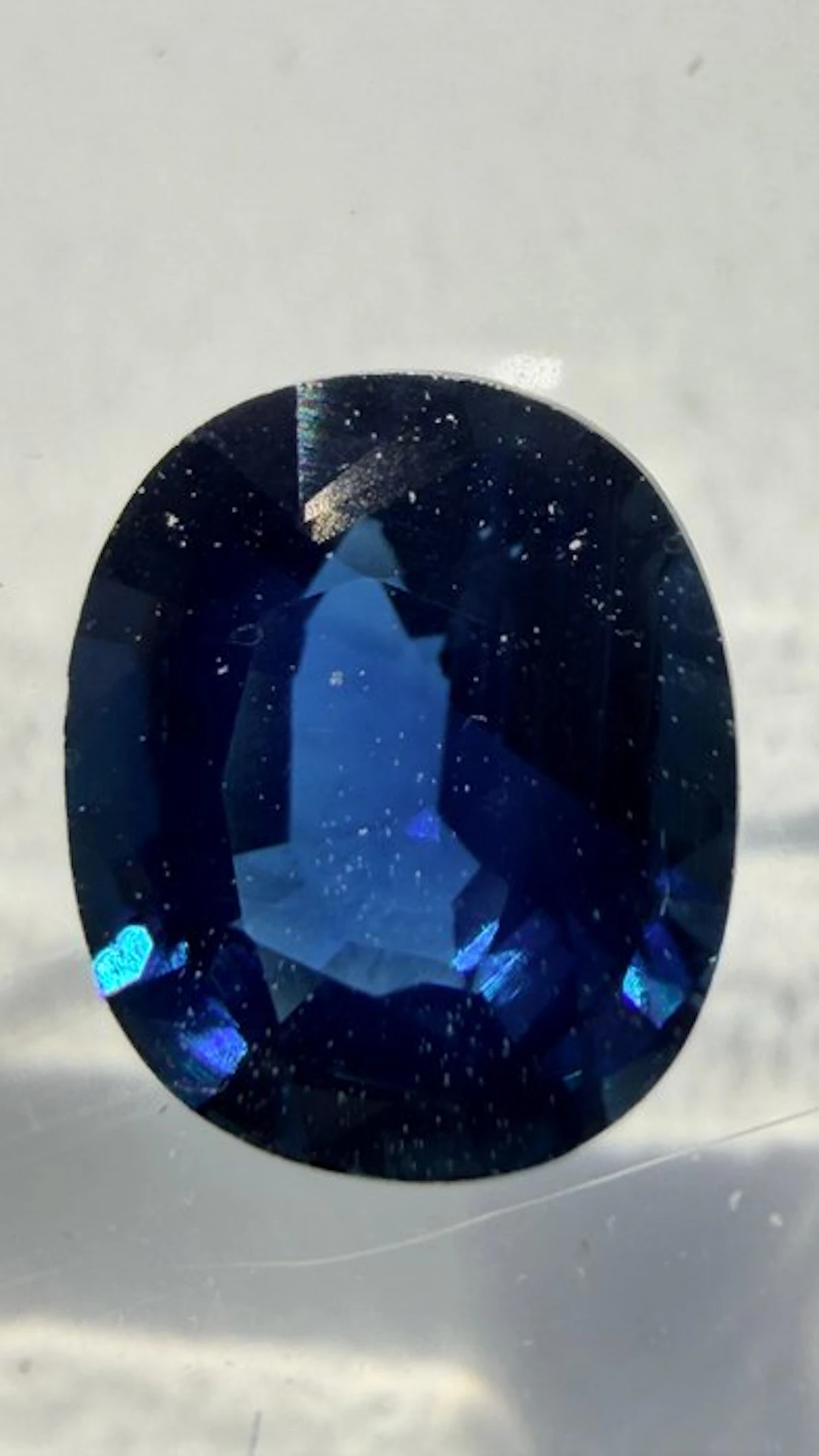 Blue Sapphire - 1.22 ct - Antwerp Laboratory for Gemstone Testing (ALGT)