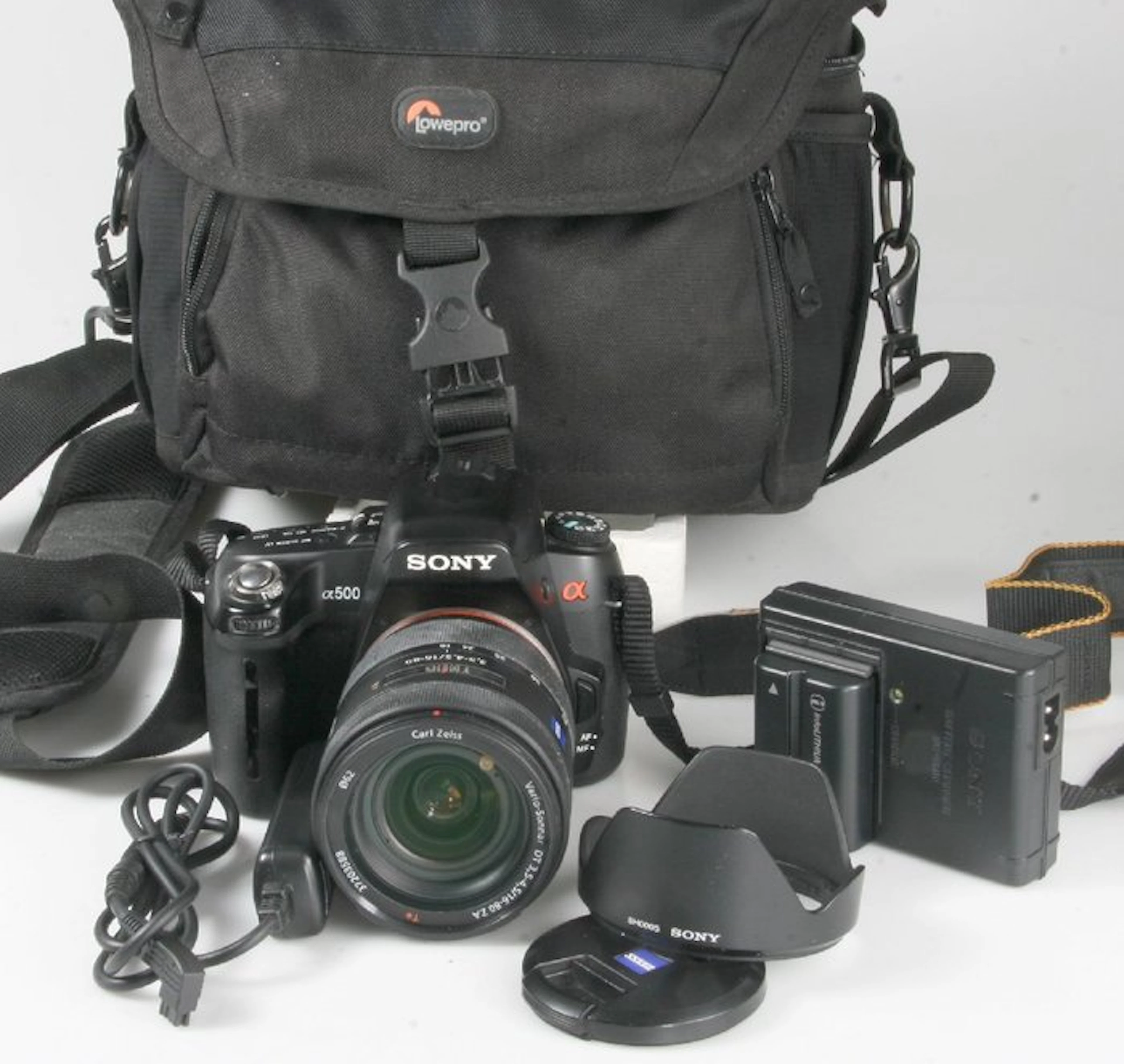 Sony α500 + Sony 16-80 mm Digital reflex camera (DSLR)