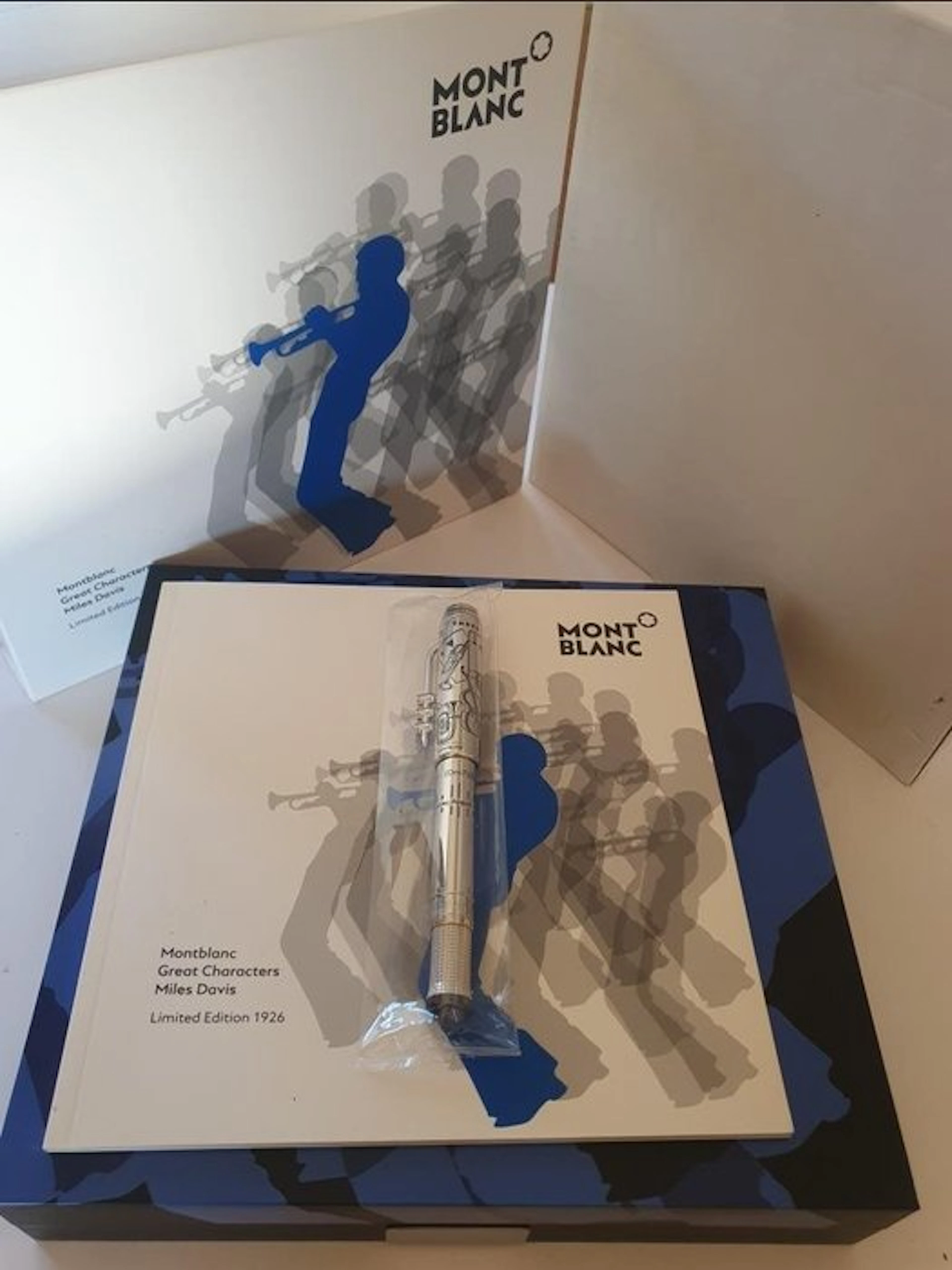 Montblanc - MILES DAVIS, edición limitada a 1926 UDS. - Roller ball pen