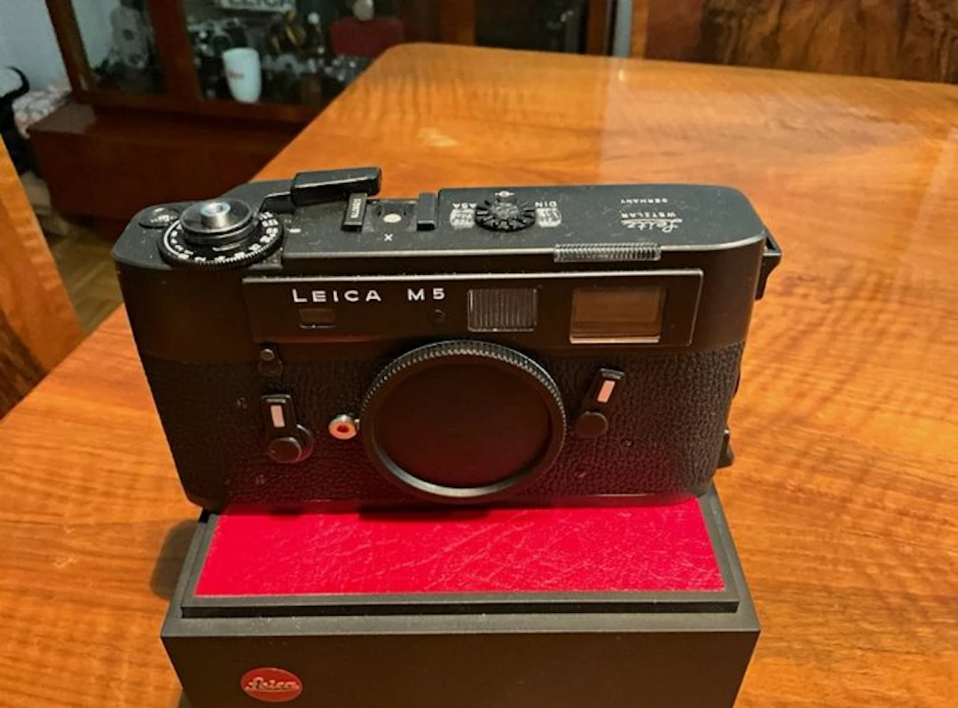 Leica M5 Rangefinder camera