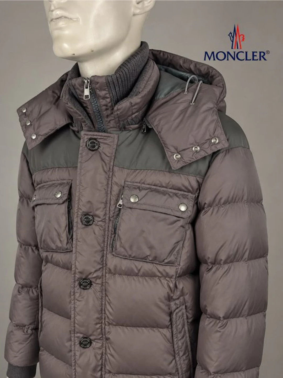 Moncler - Down jacket
