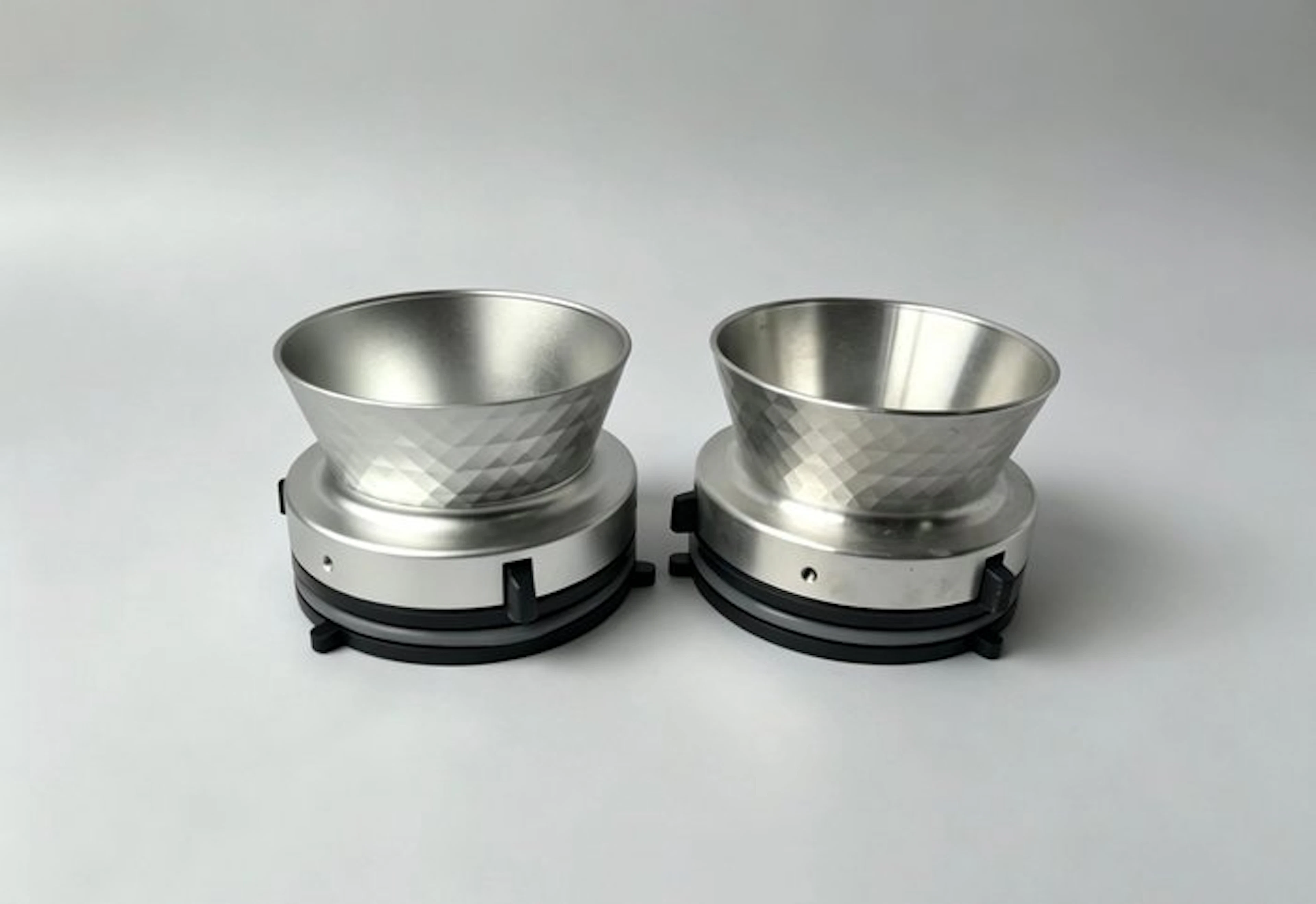 Generic - NAB aluminum -hub adapter silver- Audio component