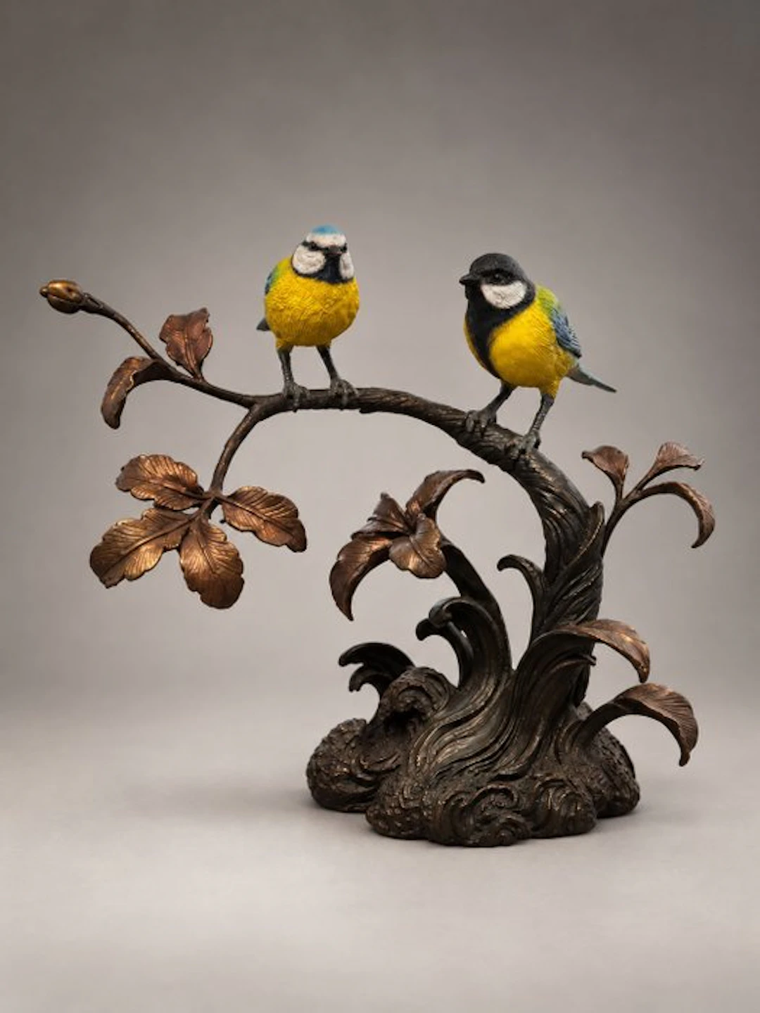 Sculpture, Koolmees & pimpelmees op tak – handbeschilderd - 27 cm - Bronze