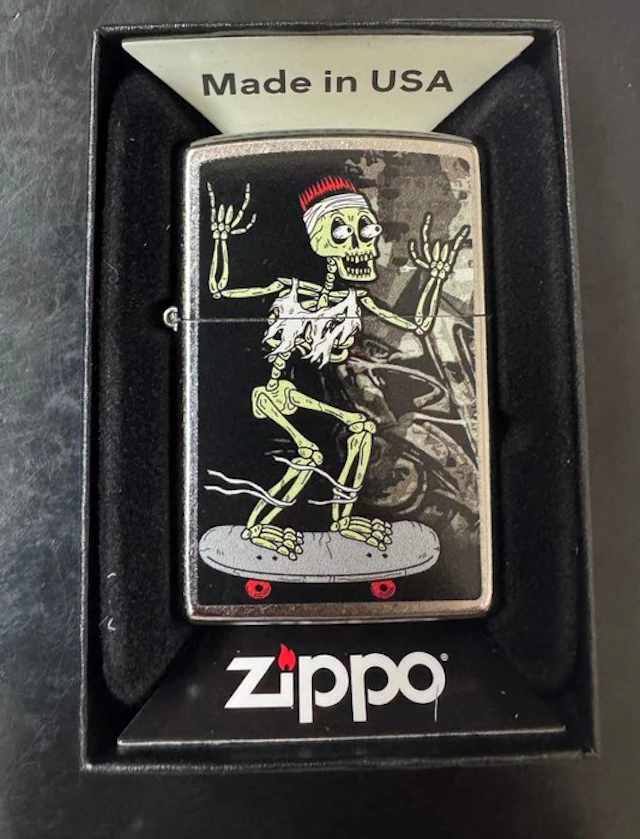 Zippo - No reserve price - Lighter - Steel
