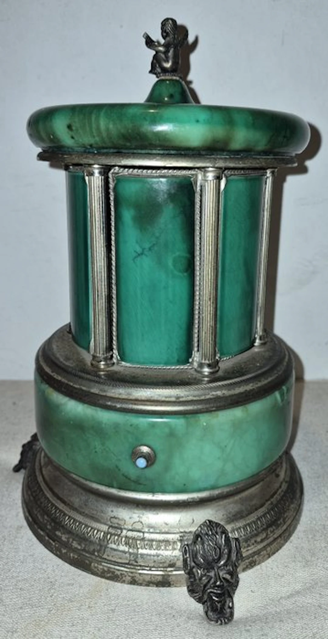 Reuge - Music box - Italy - 1950-1960 - Carillon green onyx wind.
