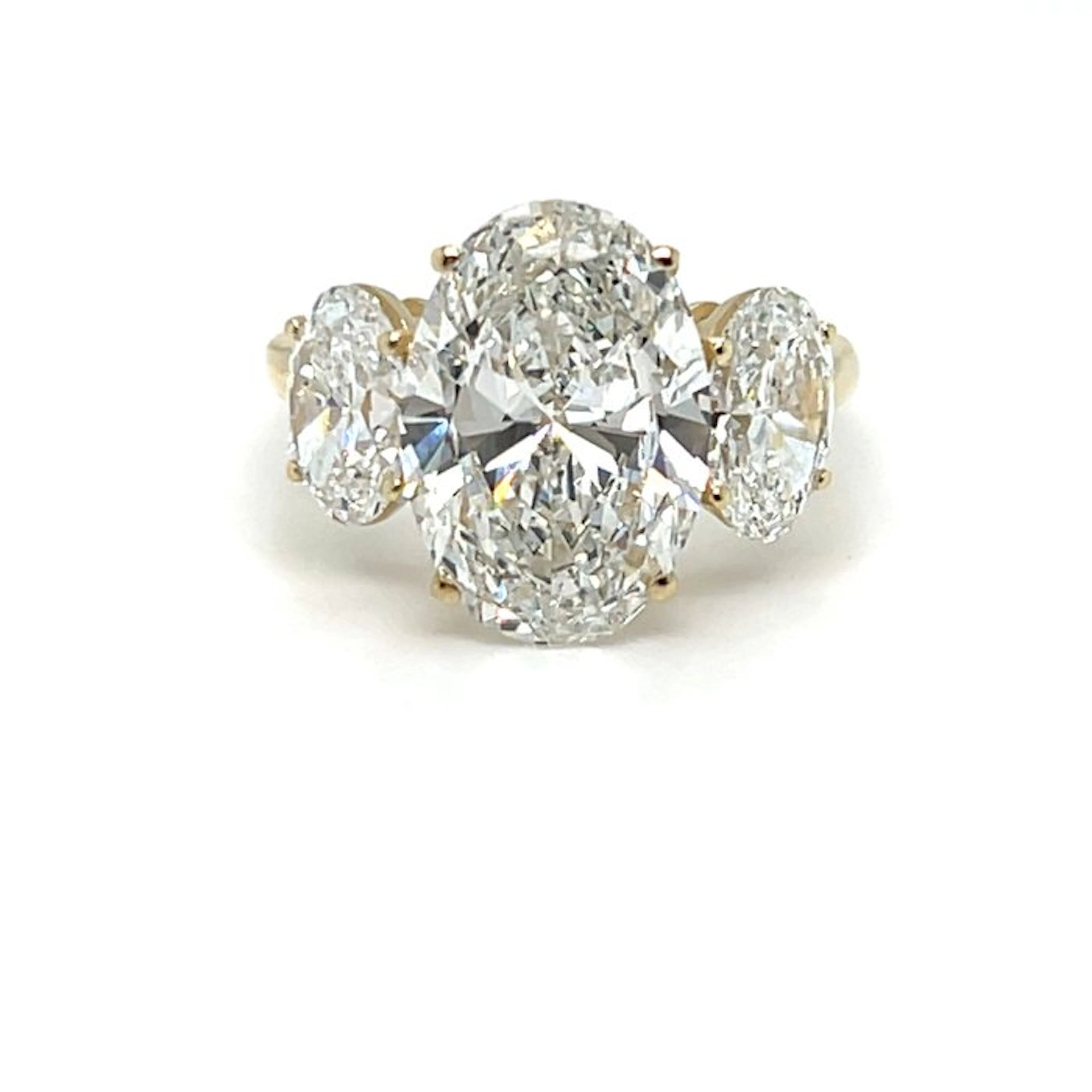 Ring - 14 kt. Yellow gold - 7.03ct. tw. Diamond (Lab-grown)