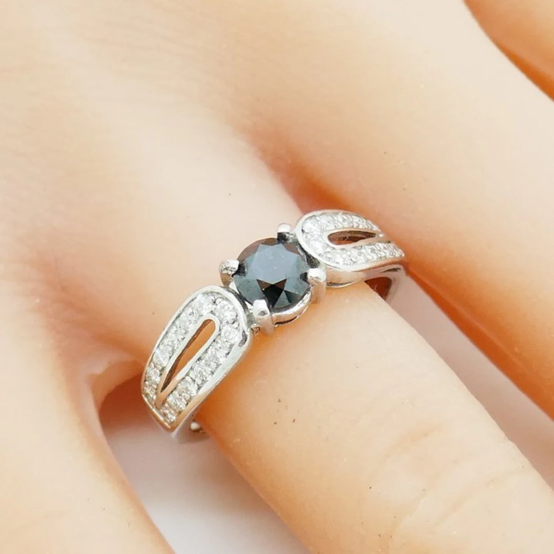 No reserve price - Ring - 18 kt. White gold - 0.82ct. tw. Diamond (Natural)