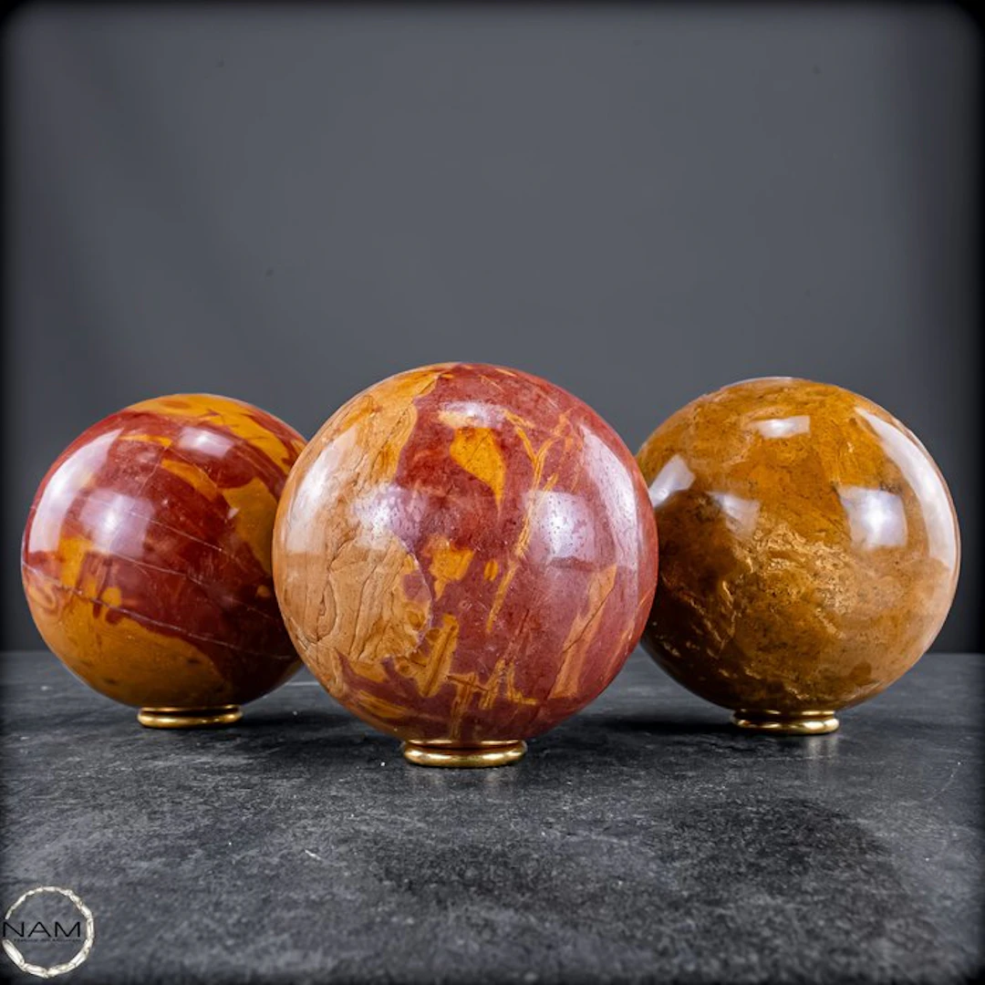 Exclusive Picture Jasper Sphere Set – Three extraordinary...