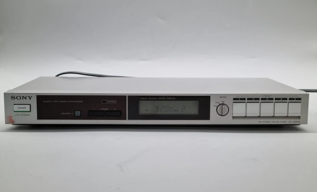 Sony - ST-JX220L Slimline Quartz Lock Digital Synthesizer Tuner