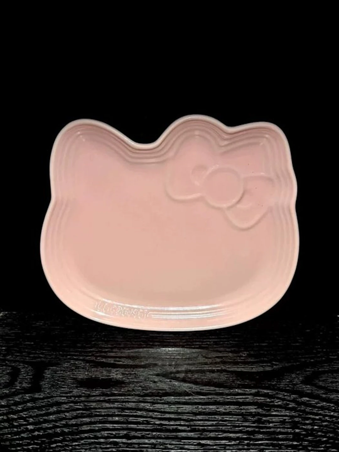Le Creuset - Saucer - Hello Kitty shaped dish - Ceramic
