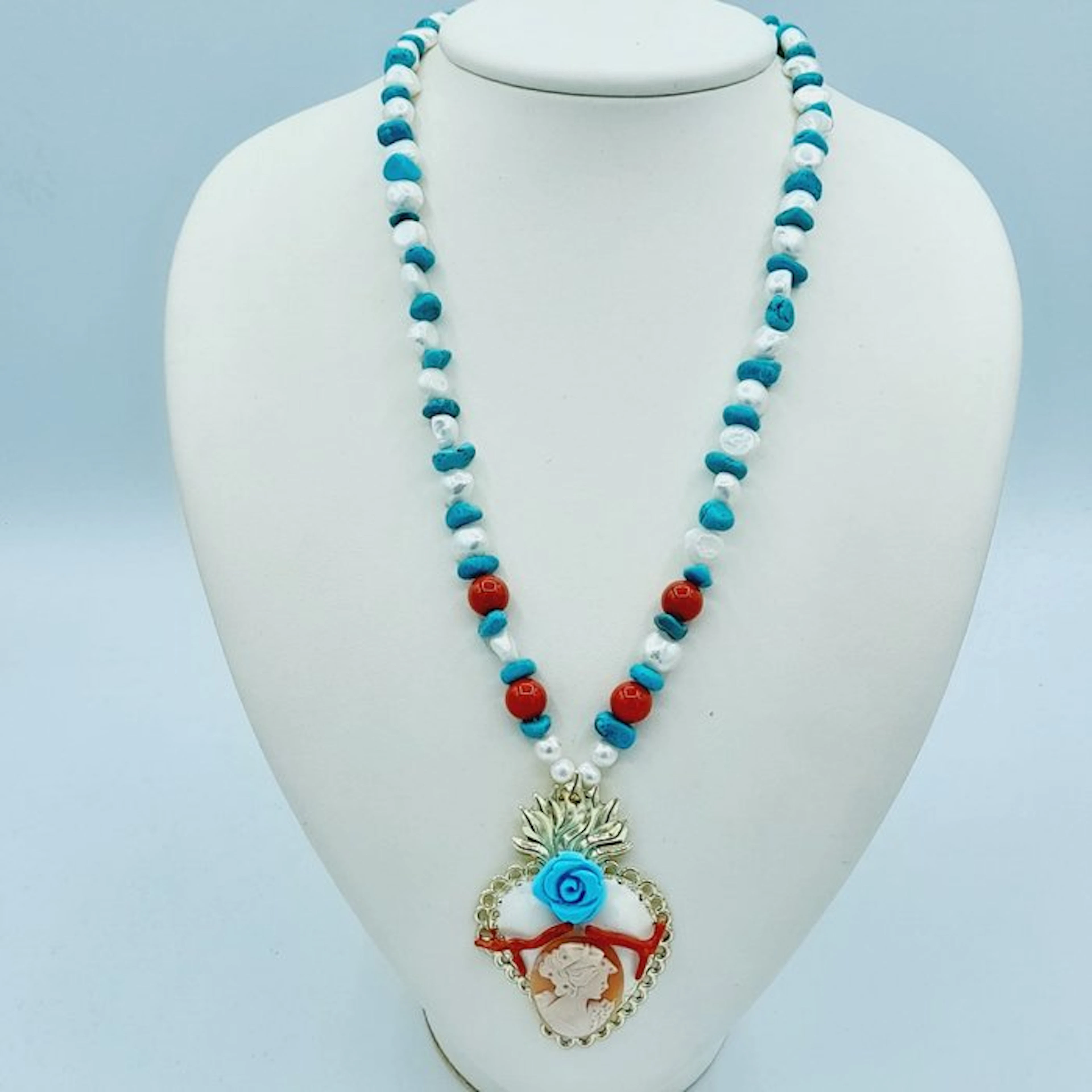 Silver - Necklace with pendant