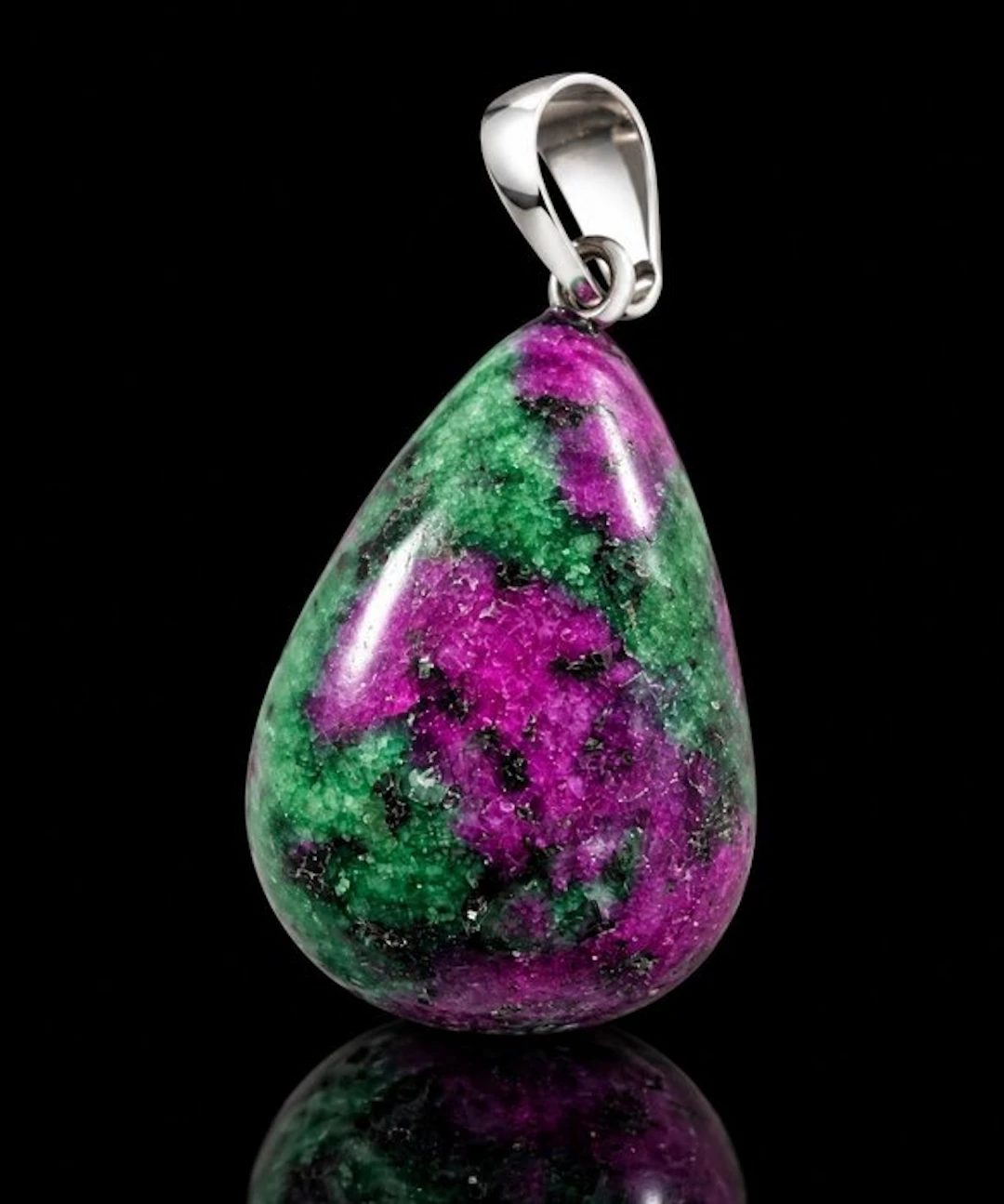 High-Quality Ruby-Zoisite Egg Pendant - Pendant - Pendant