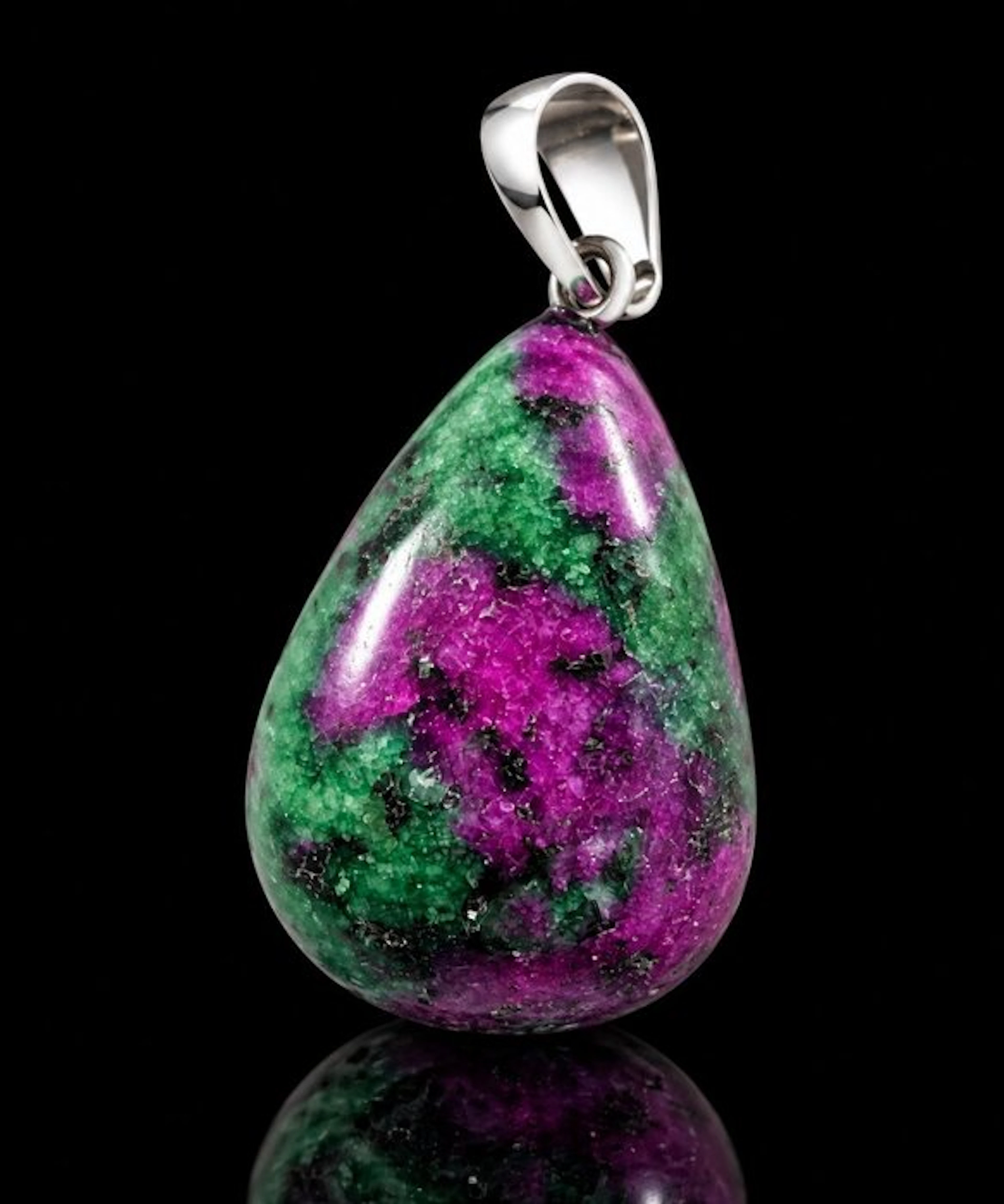 High-Quality Ruby-Zoisite Egg Pendant - Pendant - Pendant