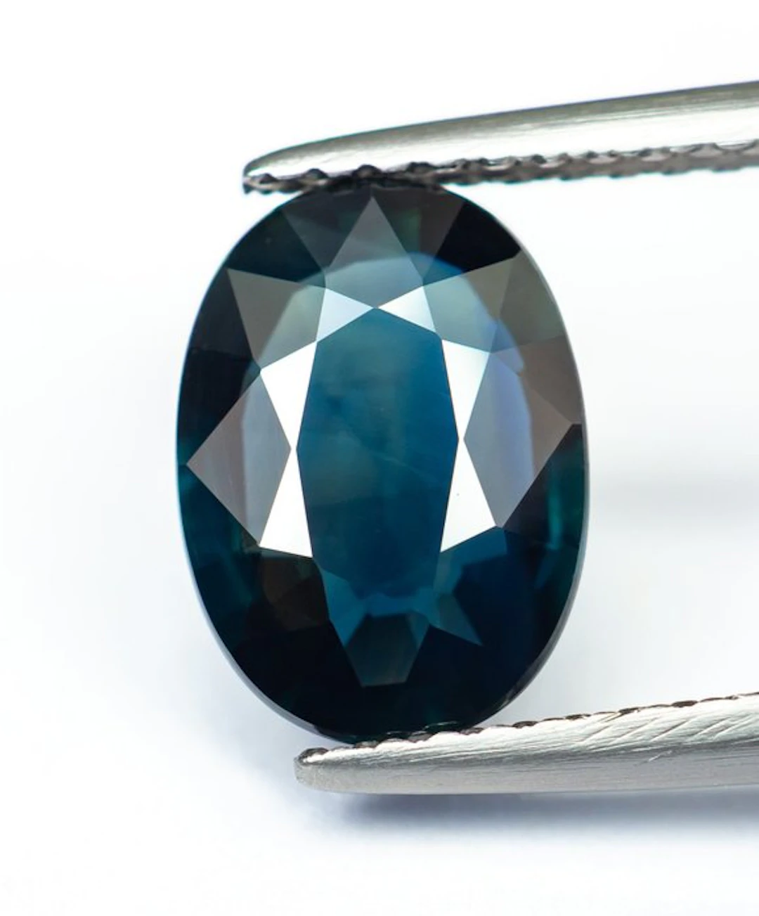 No reserve price Sapphire - 2.43 ct - Bellerophon Gemlab - Deep Greenish Blue
