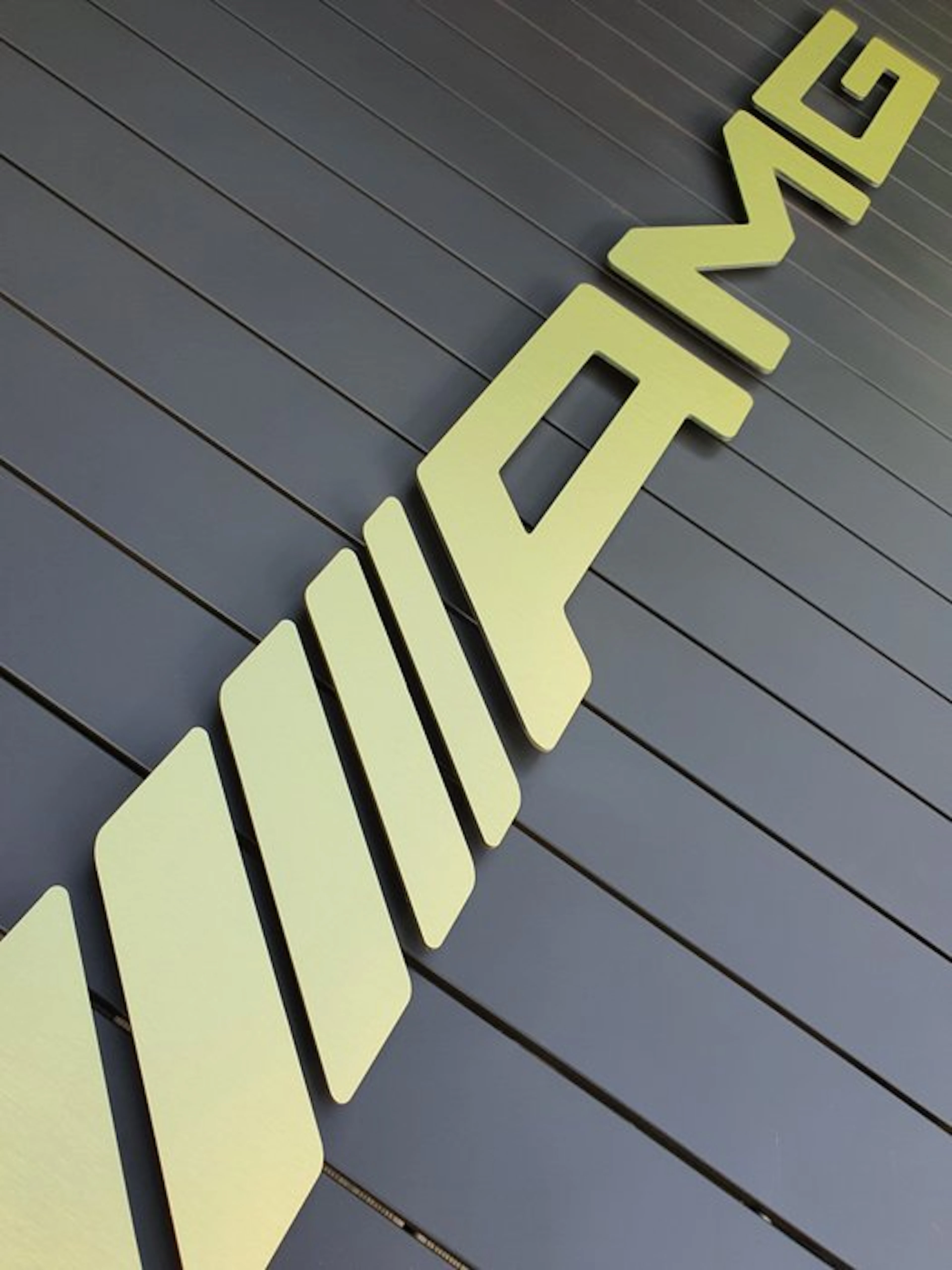 Sign - Mercedes-Benz - Logo mural professionnel AMG – Aluminium*