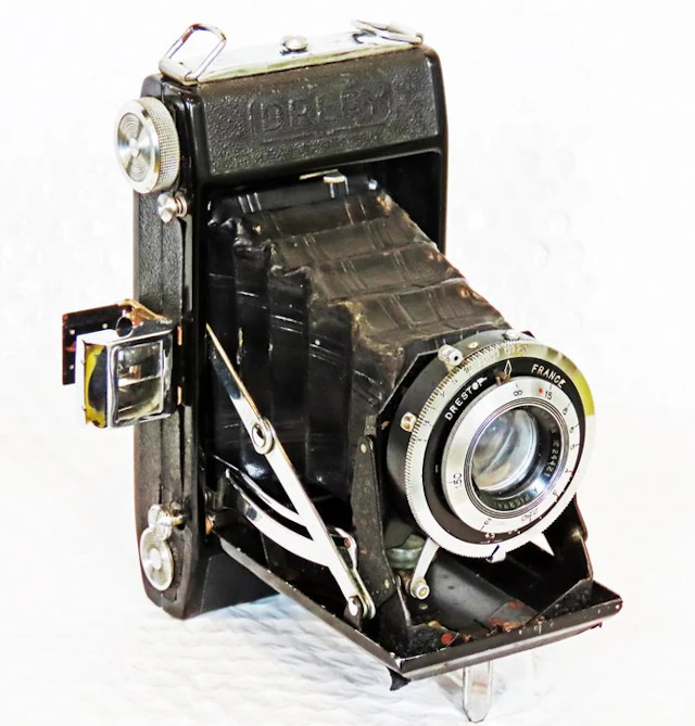 Pierrat Drepy Analogue camera