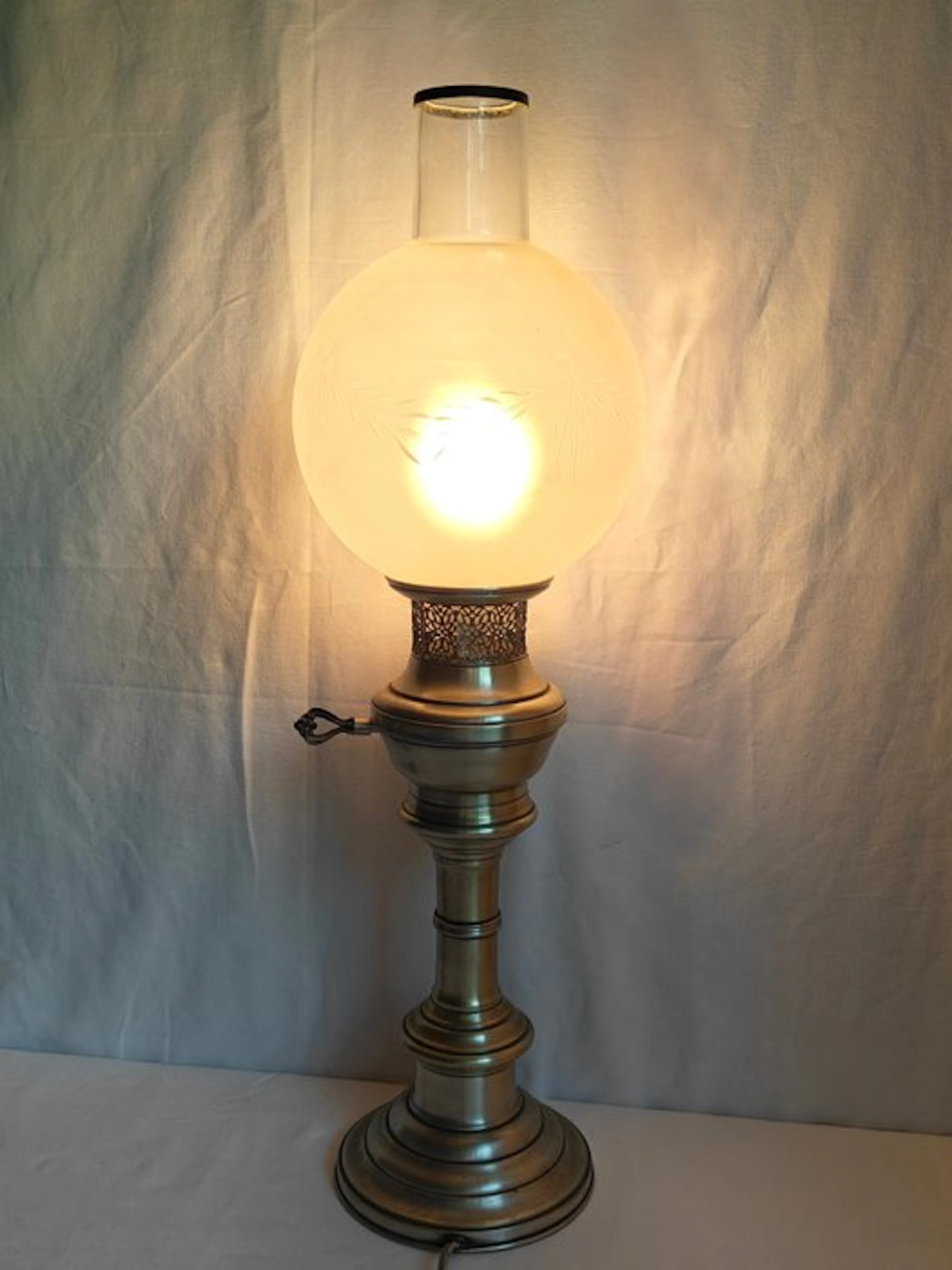 Table lamp - .800 silver - Silver table lamp
