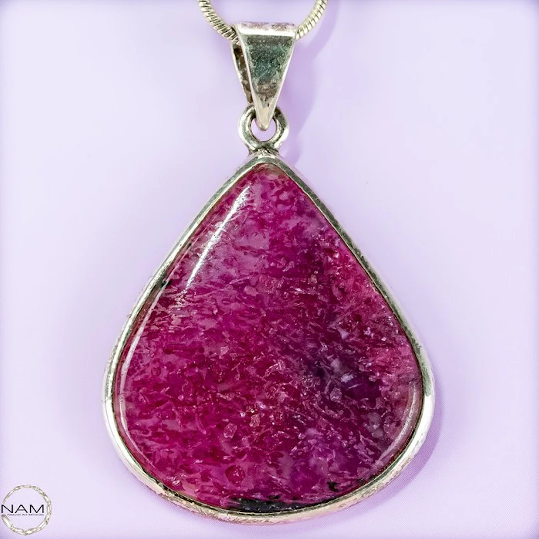 Exclusive ruby pendant in 925 sterling silver