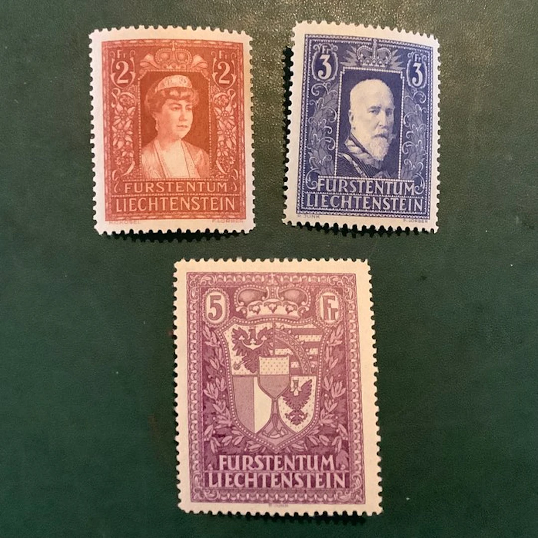 Liechtenstein 1933 - Royal couple and coat of arms - MNH - Michel 140/142